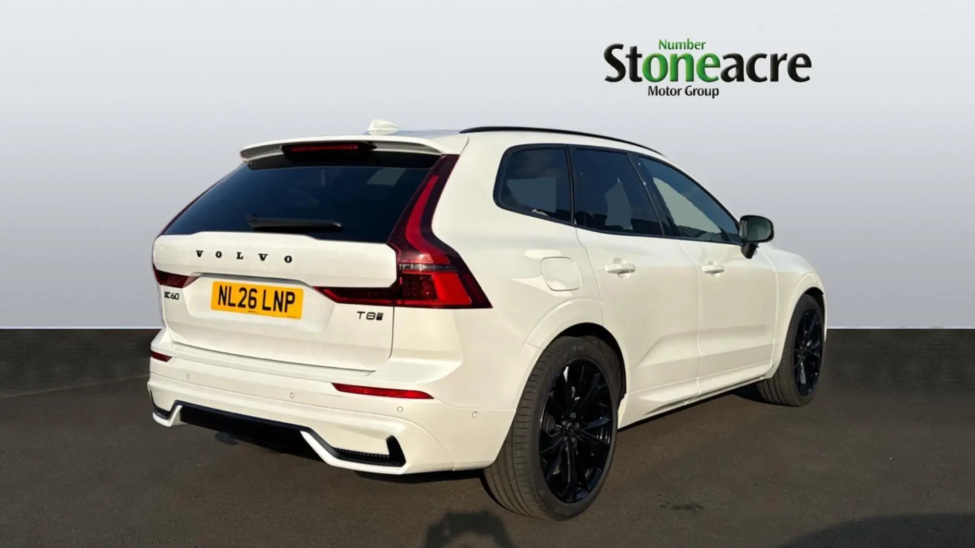 Volvo XC60 2.0 T8 18.8kWh Ultra Black Edition Auto AWD Euro 6 (s/s) 5dr NL26LNP Image 2