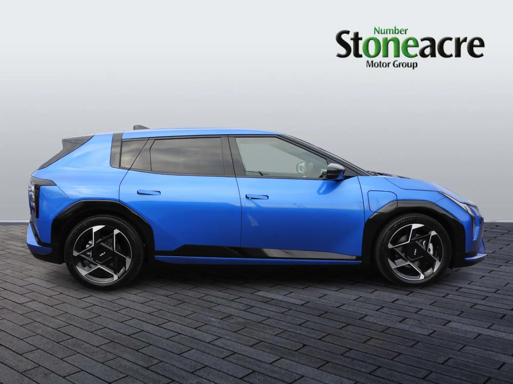 Kia EV4 81.4kWh GT-Line Auto 5dr DX75VVW Image 2