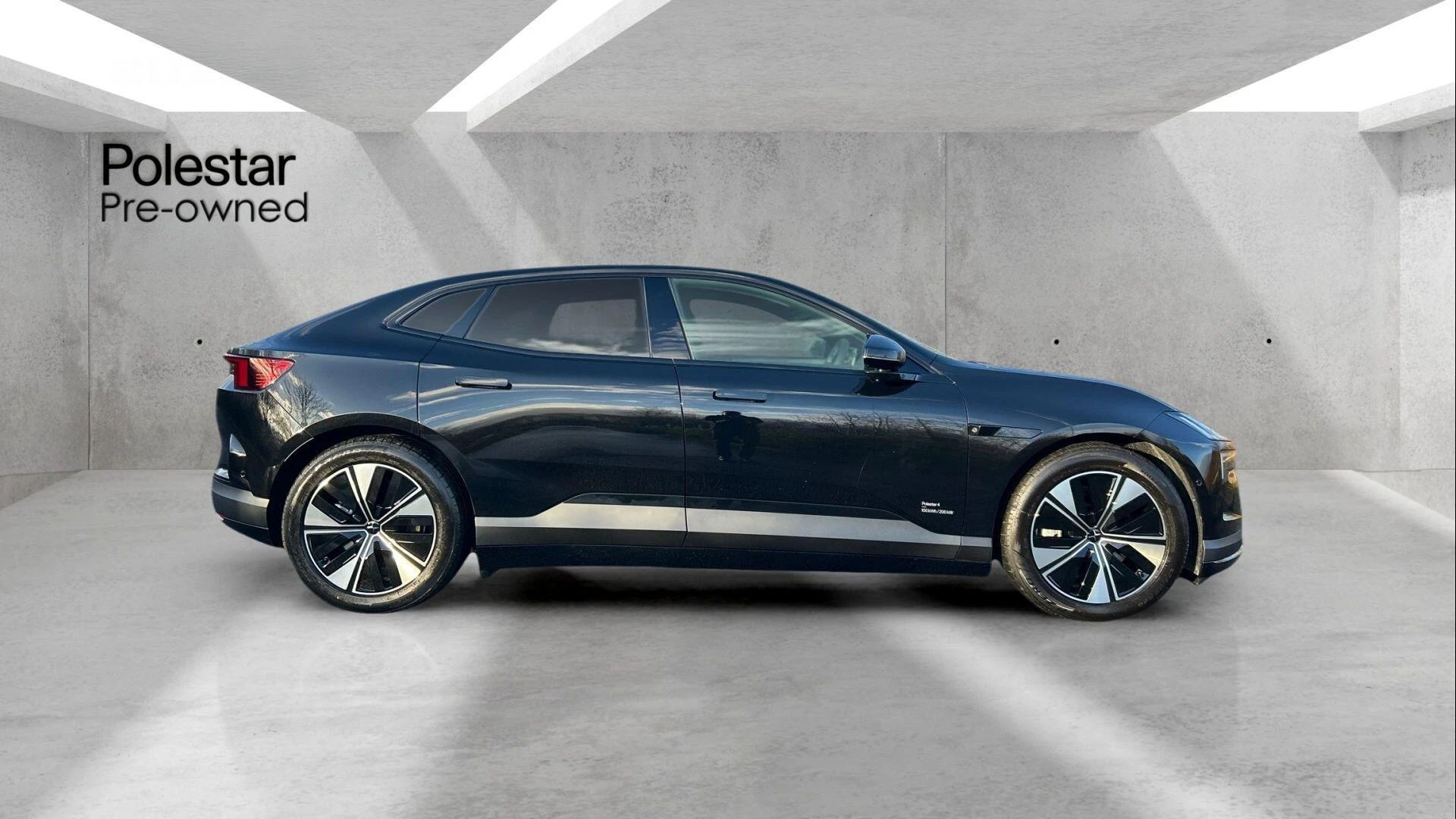 Polestar 4 Single Motor 100kWh Long Range Auto RWD 5dr OW75YXC Image 2