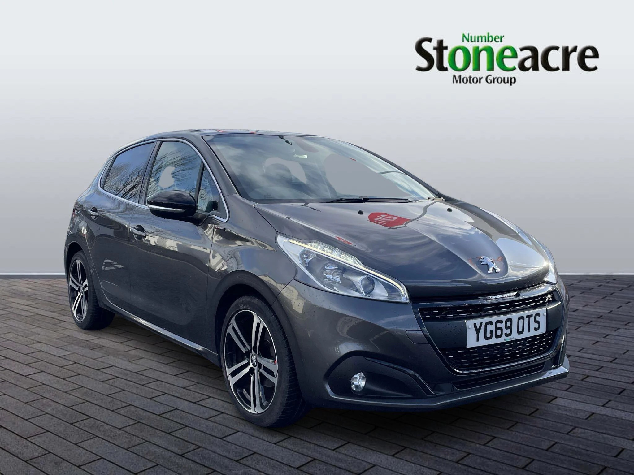Peugeot 208 1.2 PureTech 110 GT Line 5dr [6 Speed] YG69OTS Image 1