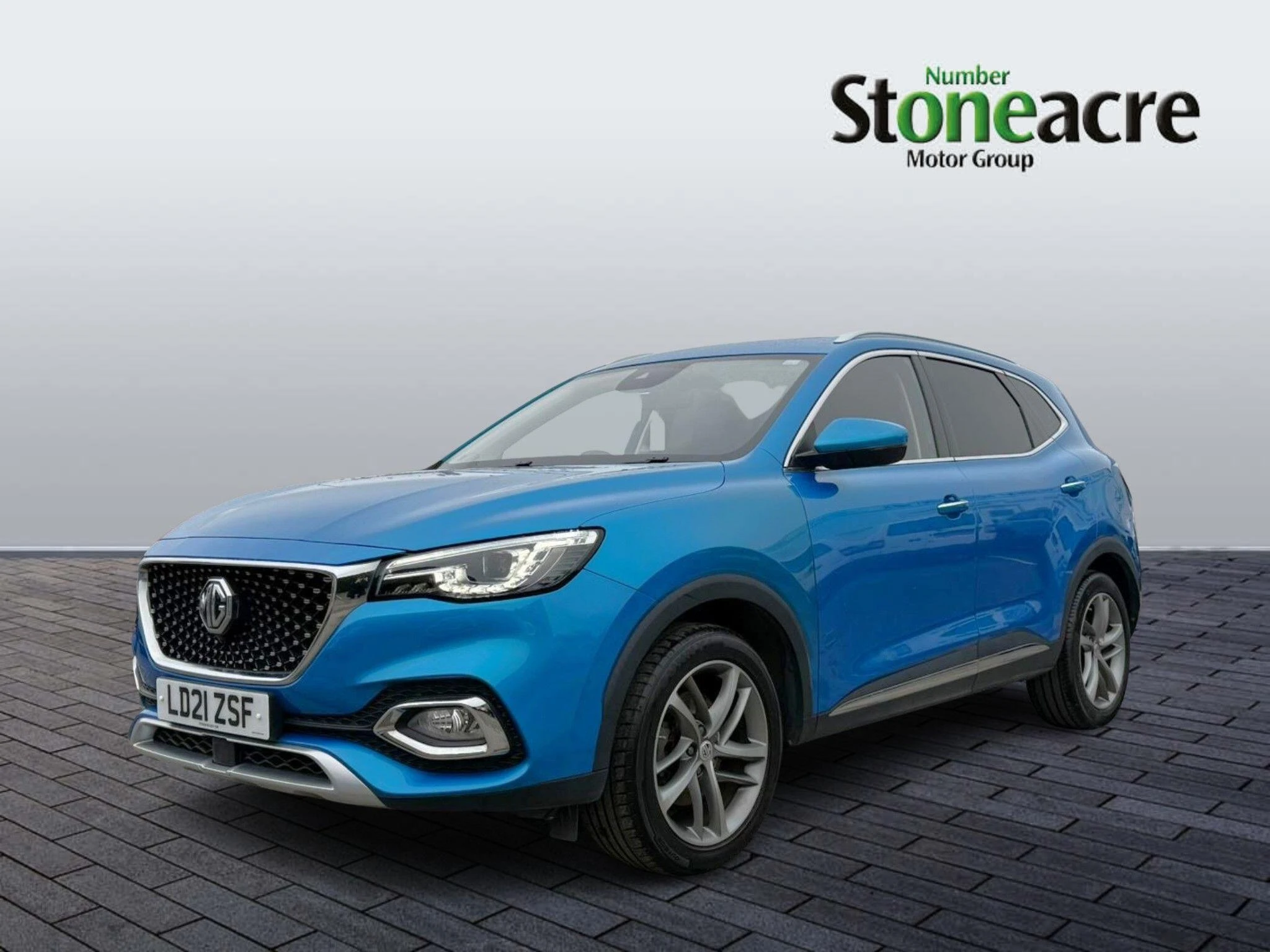 MG HS 1.5 T-GDI Exclusive 5dr LD21ZSF Image 3