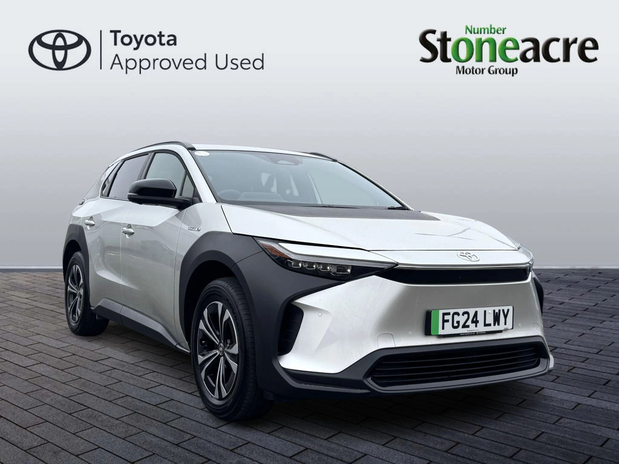 Toyota bZ4X 71.4 kWh Motion Auto 5dr (11kW OBC) FG24LWY Image 1