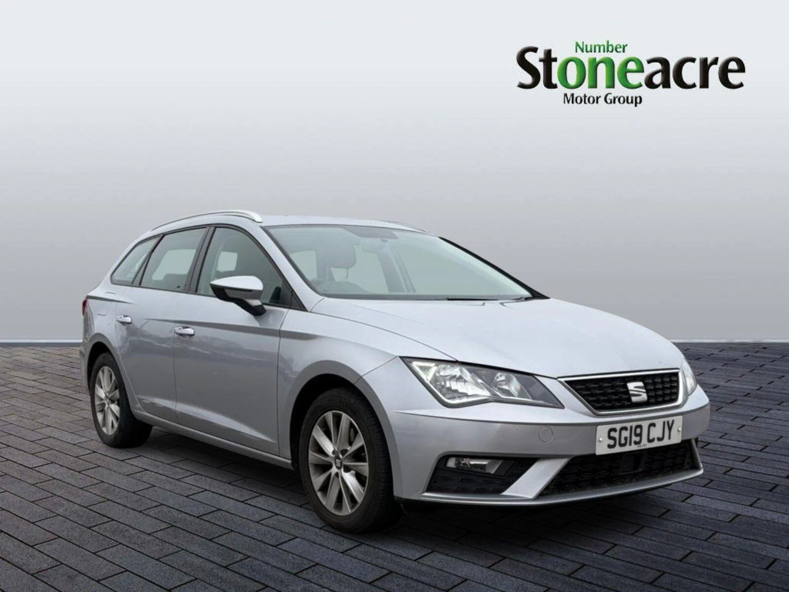 SEAT Leon 1.6 TDI SE ST Euro 6 (s/s) 5dr SG19CJY Image 1
