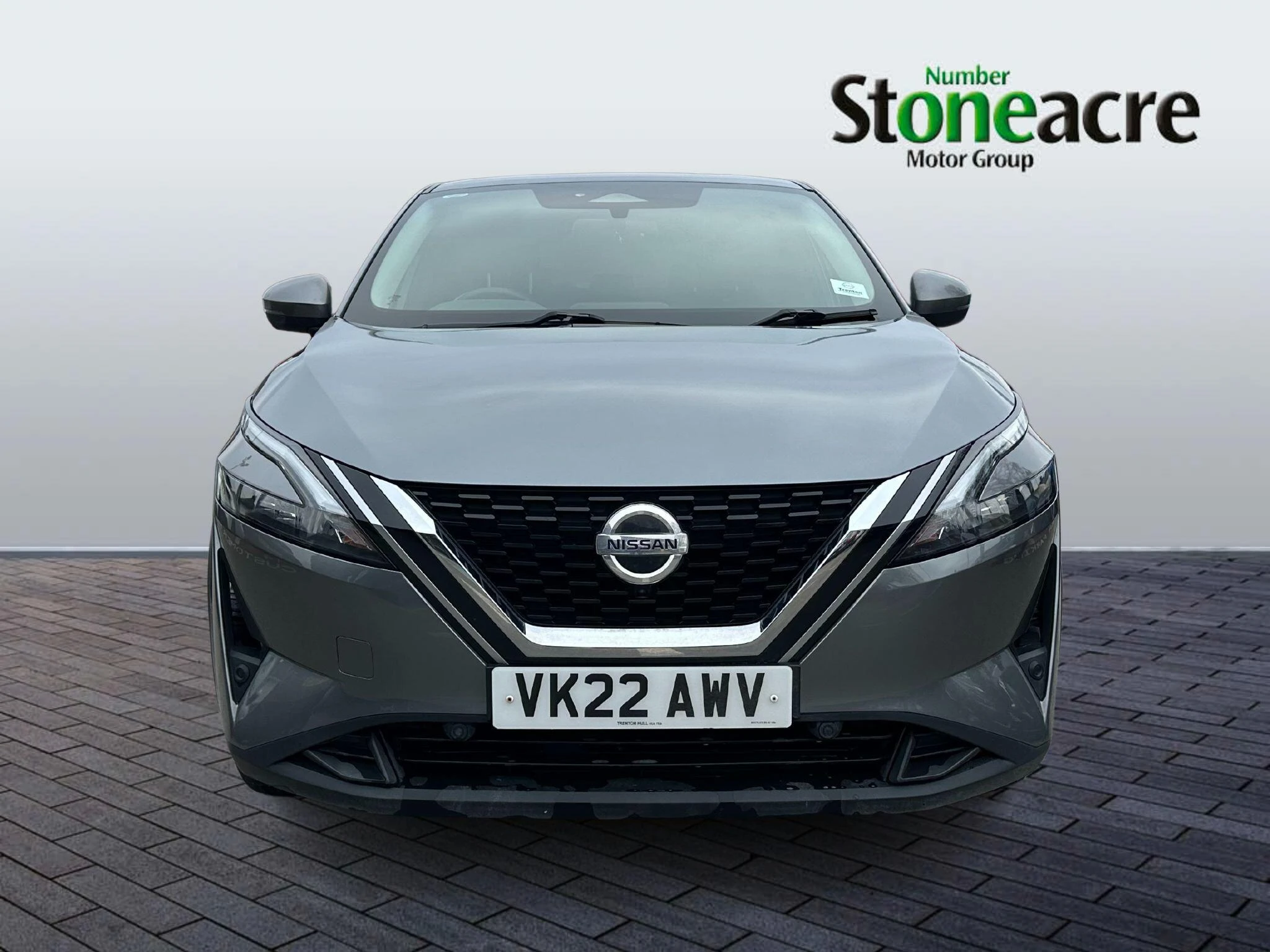 Nissan Qashqai 1.3 DiG-T MH N-Connecta 5dr VK22AWV Image 2