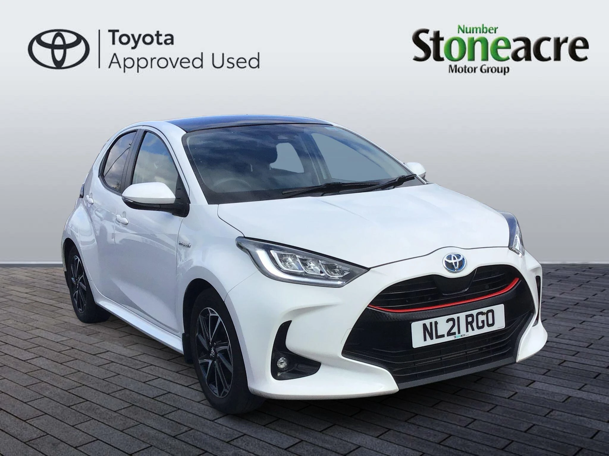 Toyota Yaris 1.5 Hybrid Design 5dr CVT NL21RGO Image 1