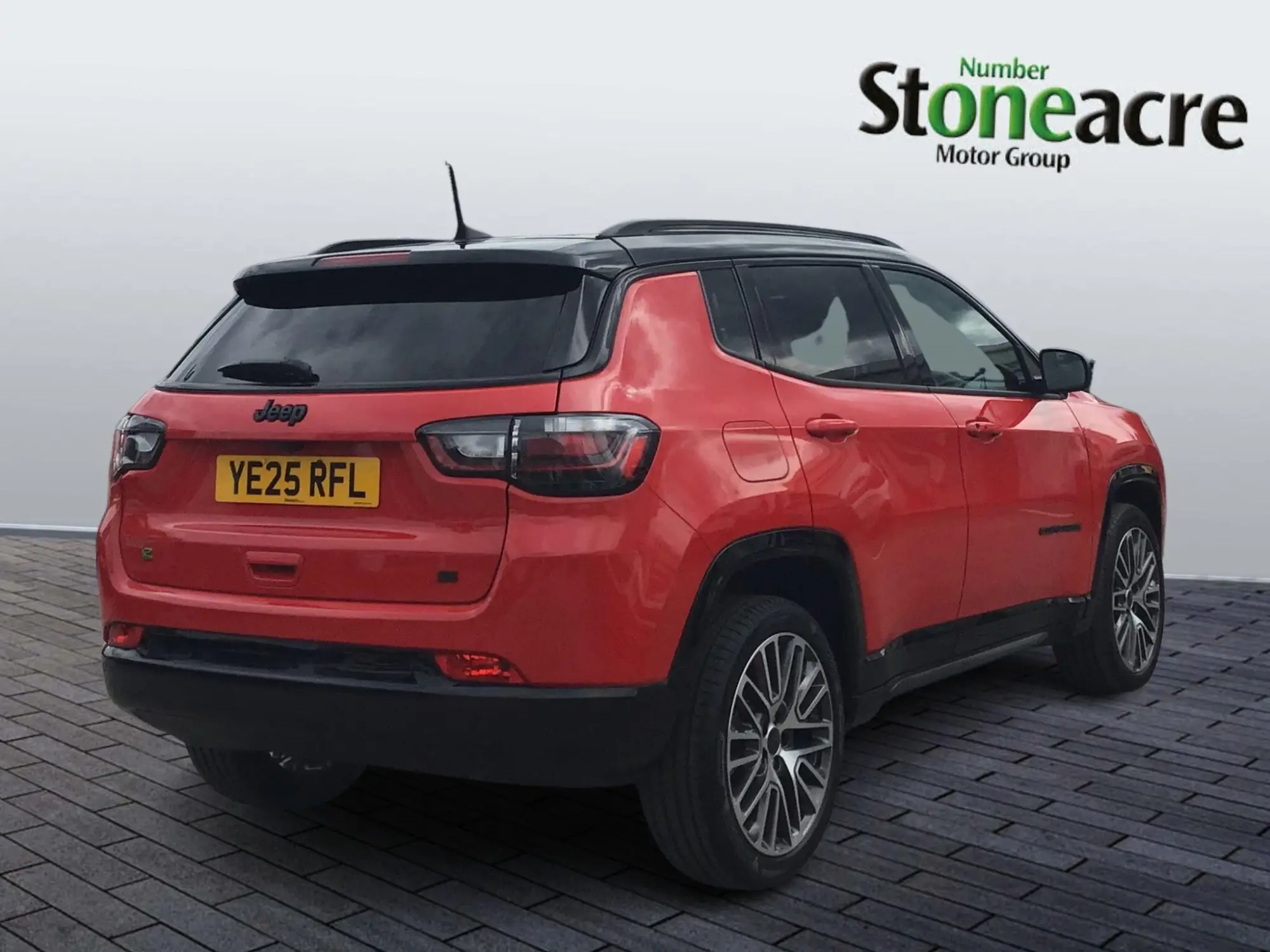 Jeep Compass 1.5 T4 MHEV Summit DCT FWD Euro 6 (s/s) 5dr YE25RFL Image 2