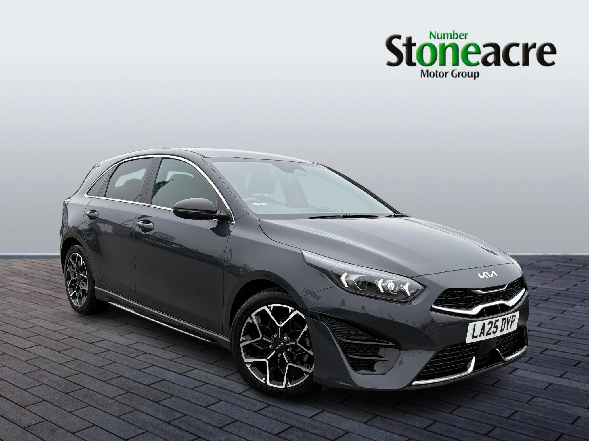 Kia Ceed 1.5 T-GDi GT-Line DCT Euro 6 (s/s) 5dr LA25DYP Image 1