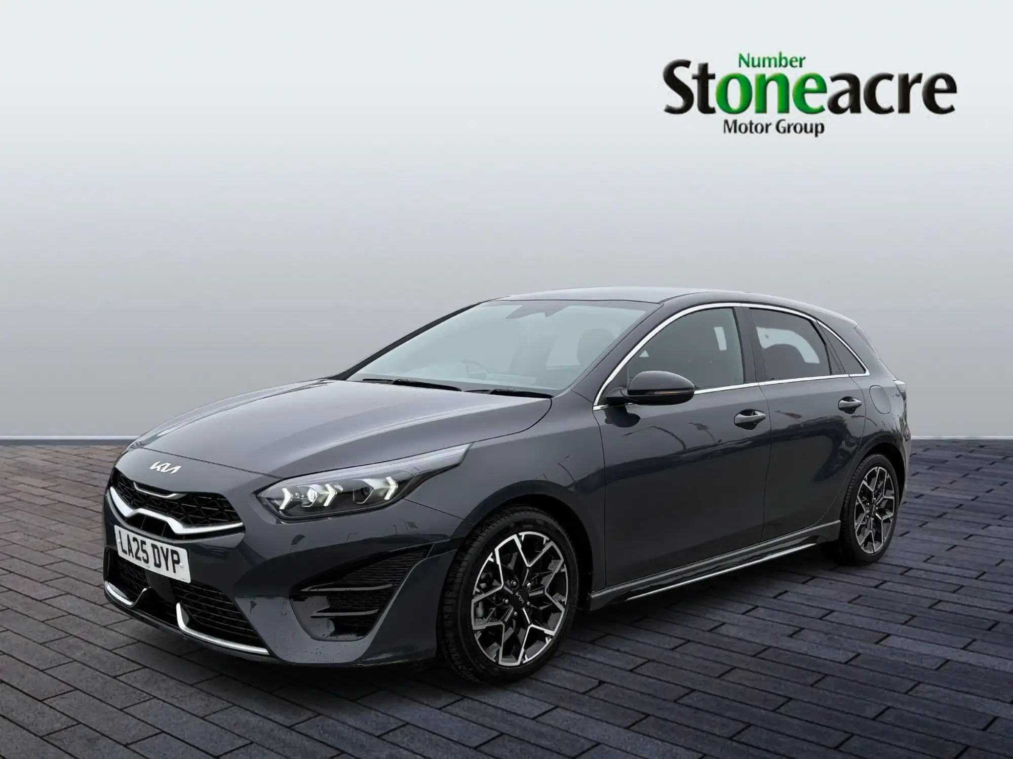 Kia Ceed 1.5 T-GDi GT-Line DCT Euro 6 (s/s) 5dr LA25DYP Image 3