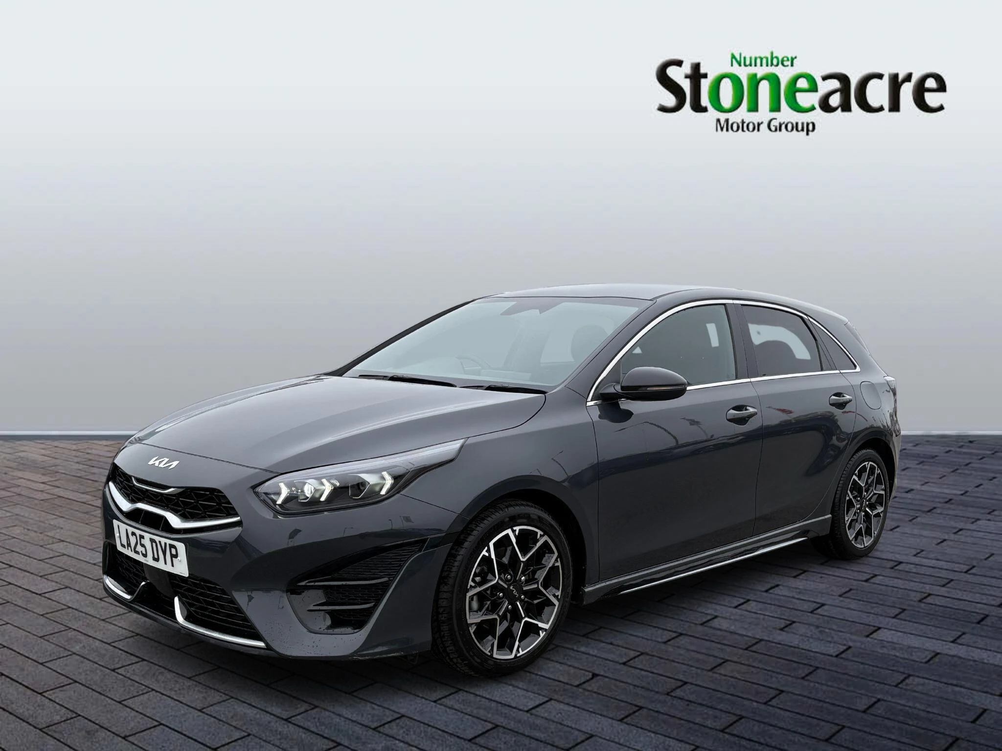 Kia Ceed 1.5 T-GDi GT-Line DCT Euro 6 (s/s) 5dr LA25DYP Image 3