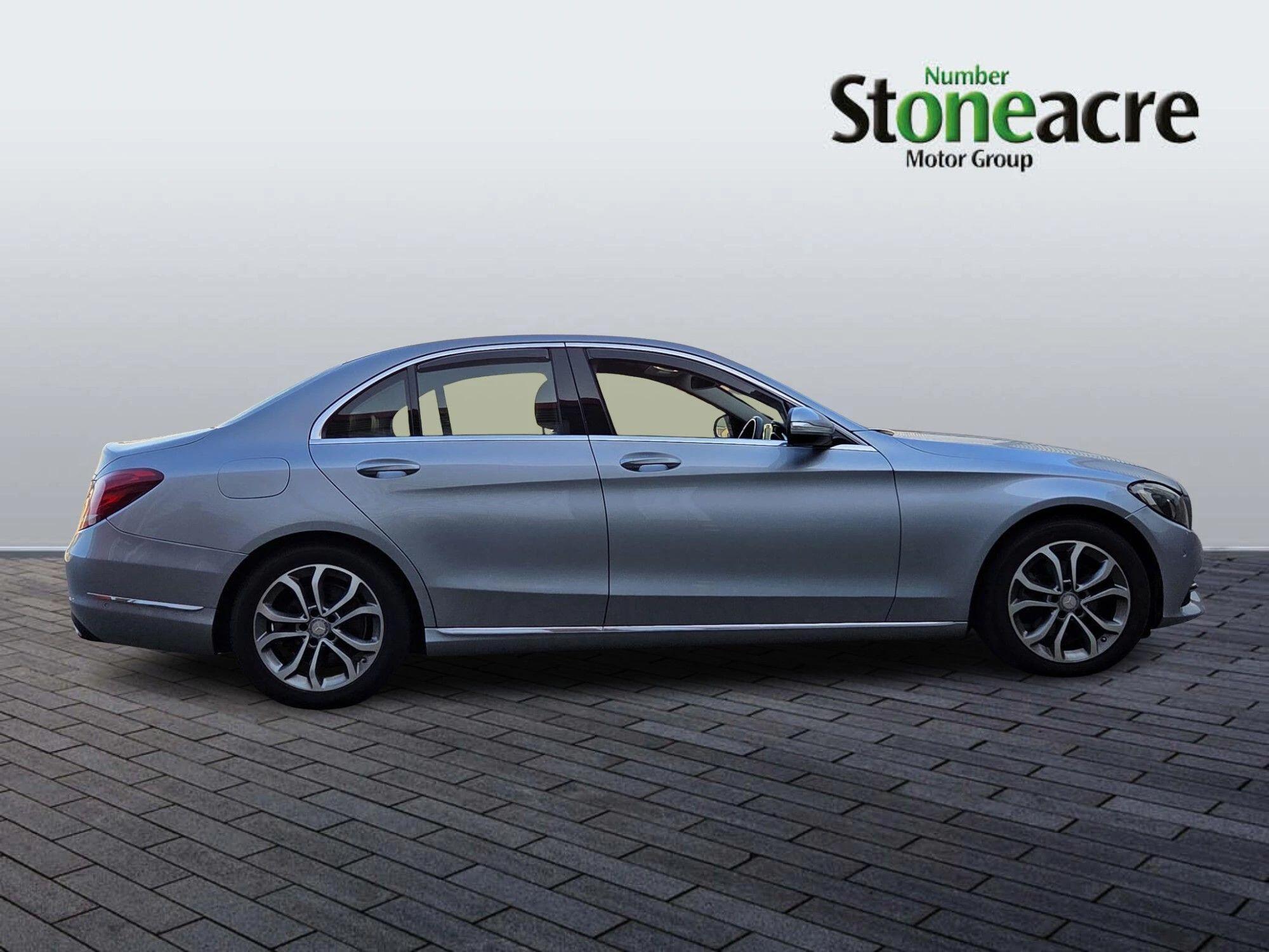 Mercedes-Benz C-Class 2.1 C220 BlueTEC Sport G-Tronic+ Euro 6 (s/s) 4dr LR15MKP Image 2