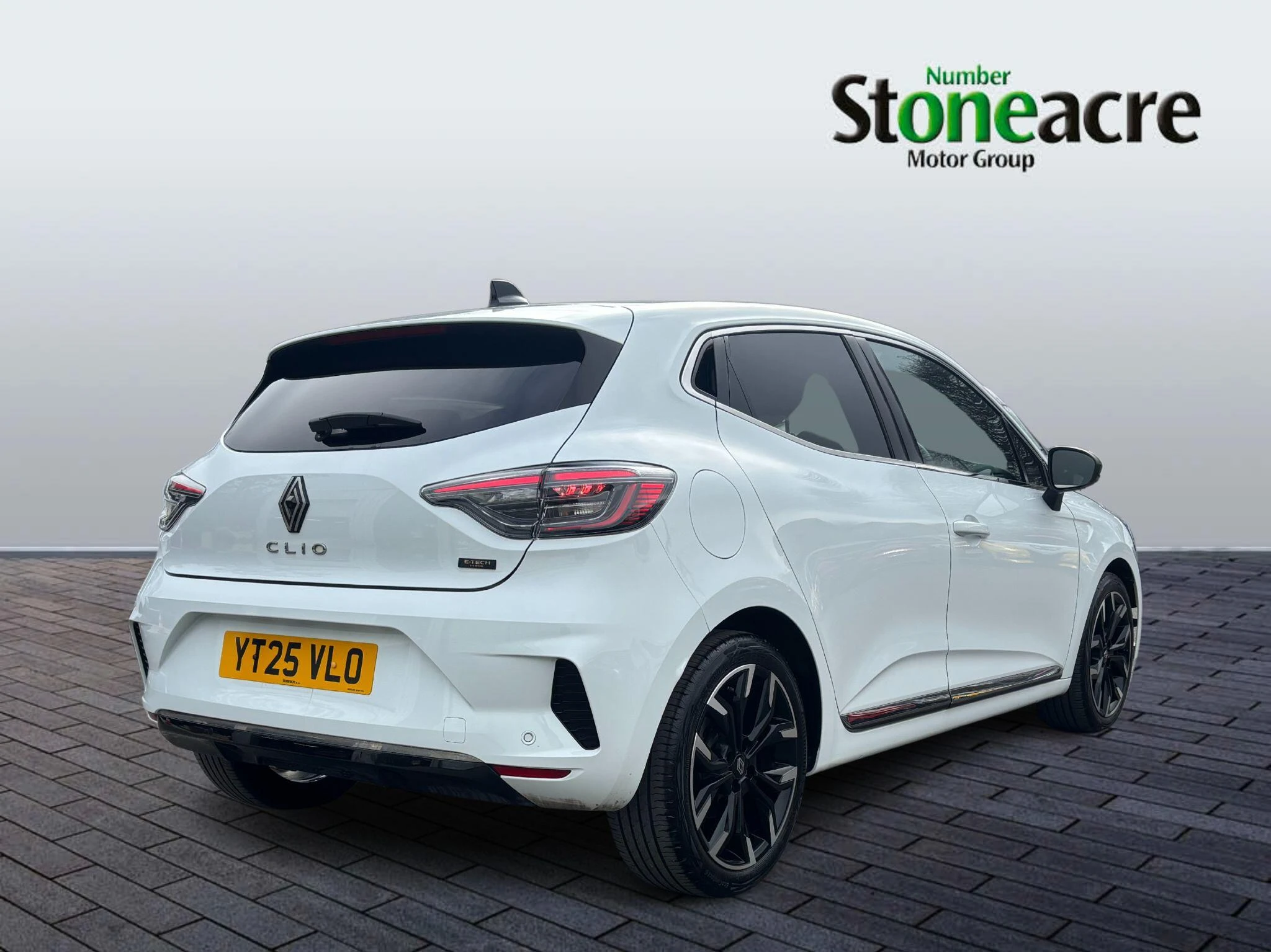 Renault Clio E-Tech Image 3