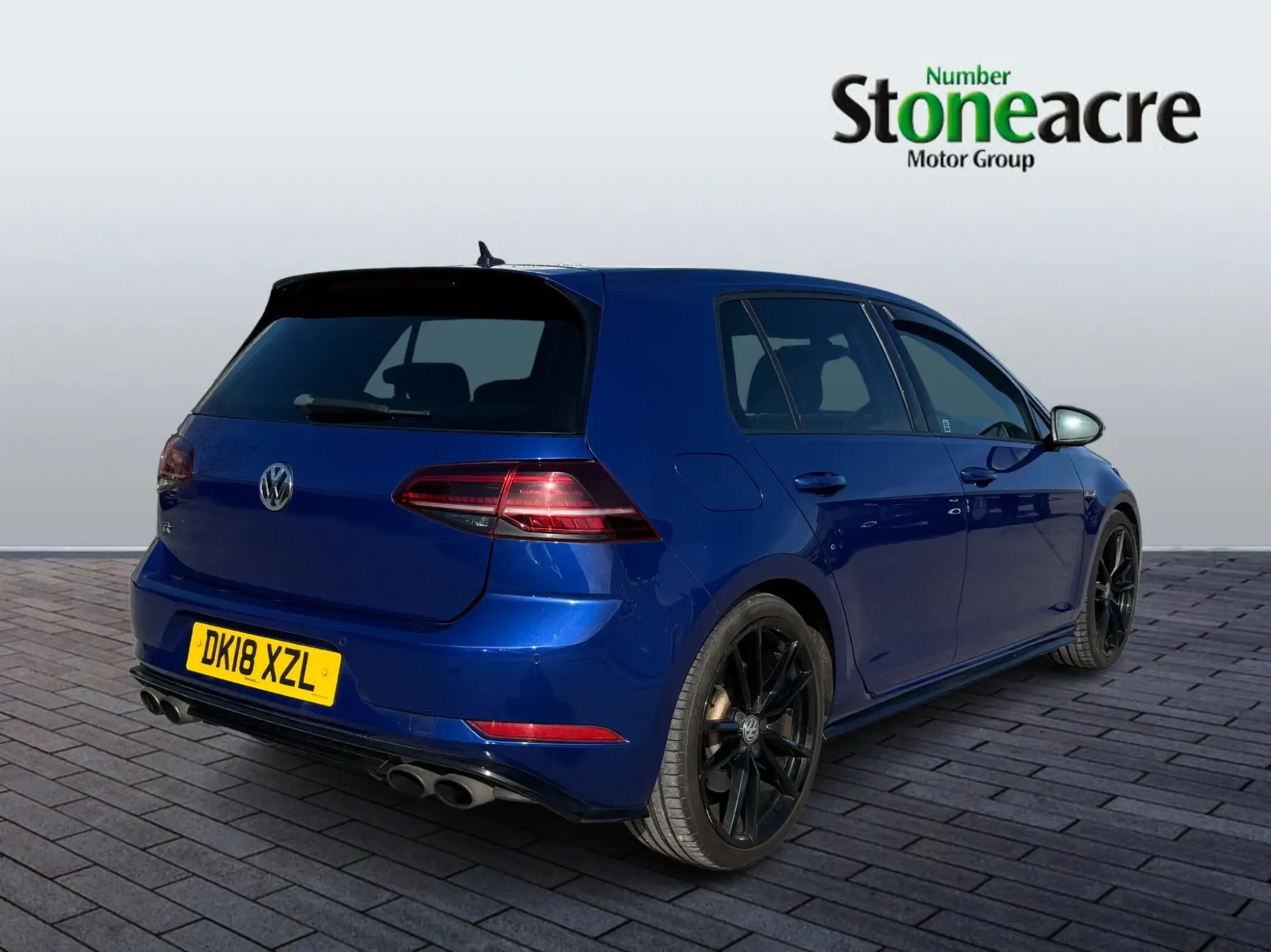 Volkswagen Golf R 2.0 TSI 310 R 5dr 4MOTION DK18XZL Image 3