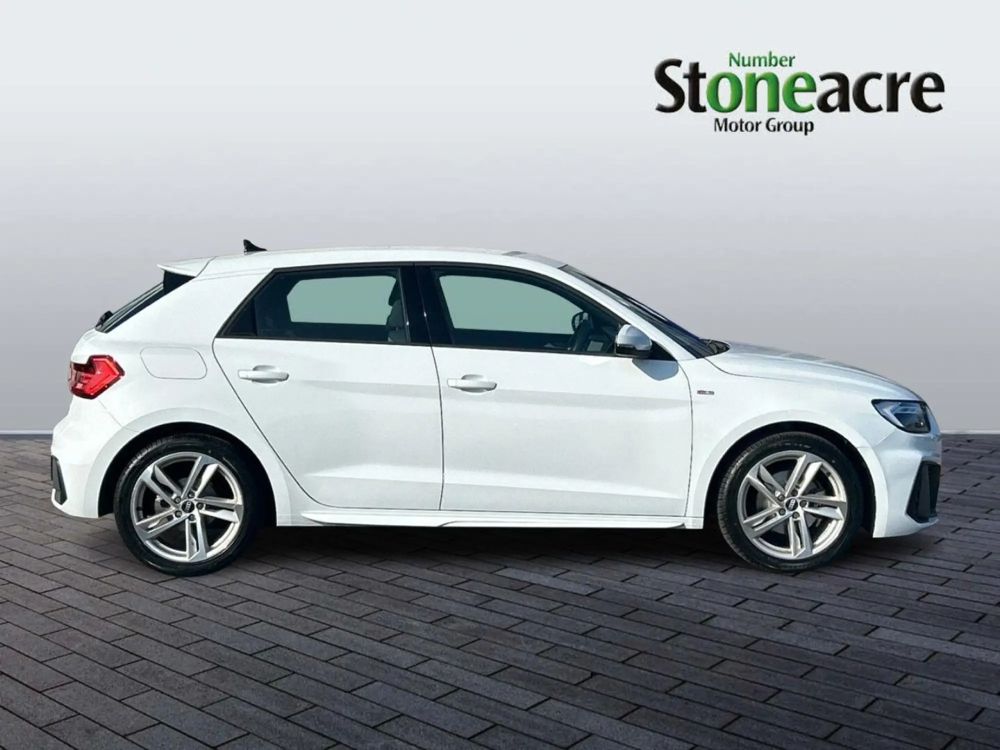 Audi A1 1.0 TFSI 30 S line Sportback 5dr Petrol S Tronic Euro 6 (s/s) (110 ps) GD21LXR Image 2
