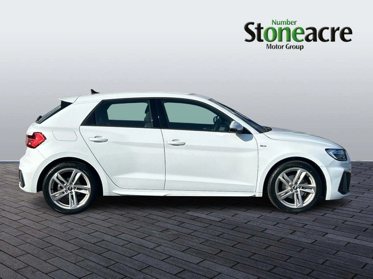 Audi A1 1.0 TFSI 30 S line Sportback 5dr Petrol S Tronic Euro 6 (s/s) (110 ps) GD21LXR Image 2