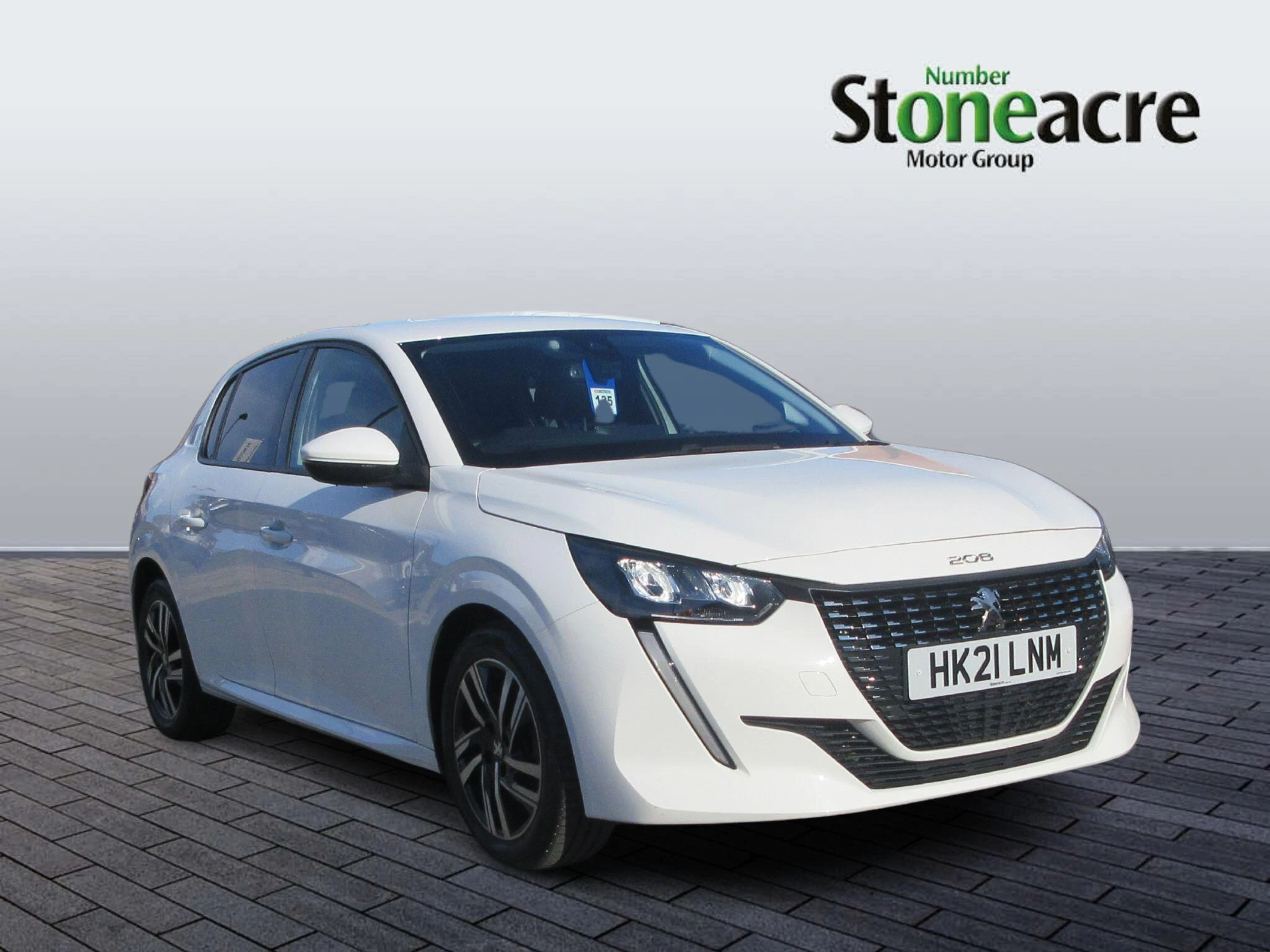 Peugeot 208 1.2 PureTech 100 Allure 5dr HK21LNM Image 1