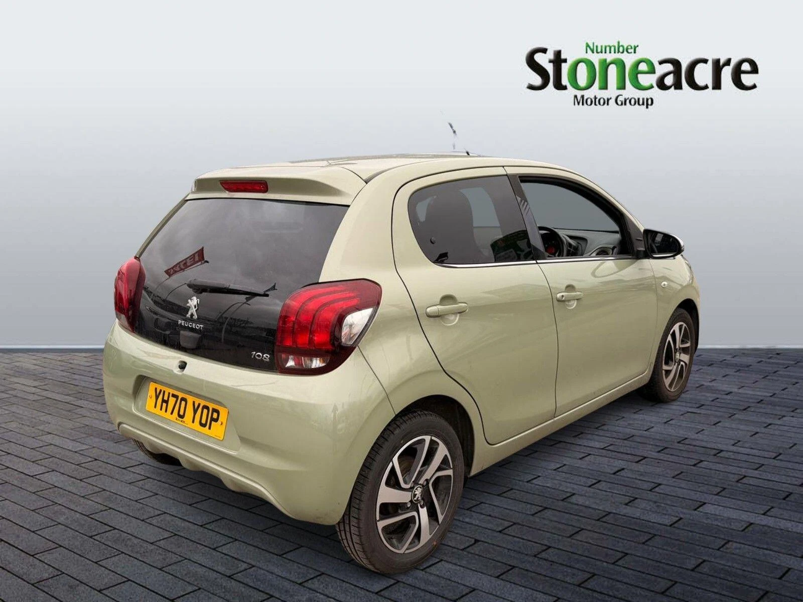 Peugeot 108 1.0 72 Collection 5dr YH70YOP Image 3