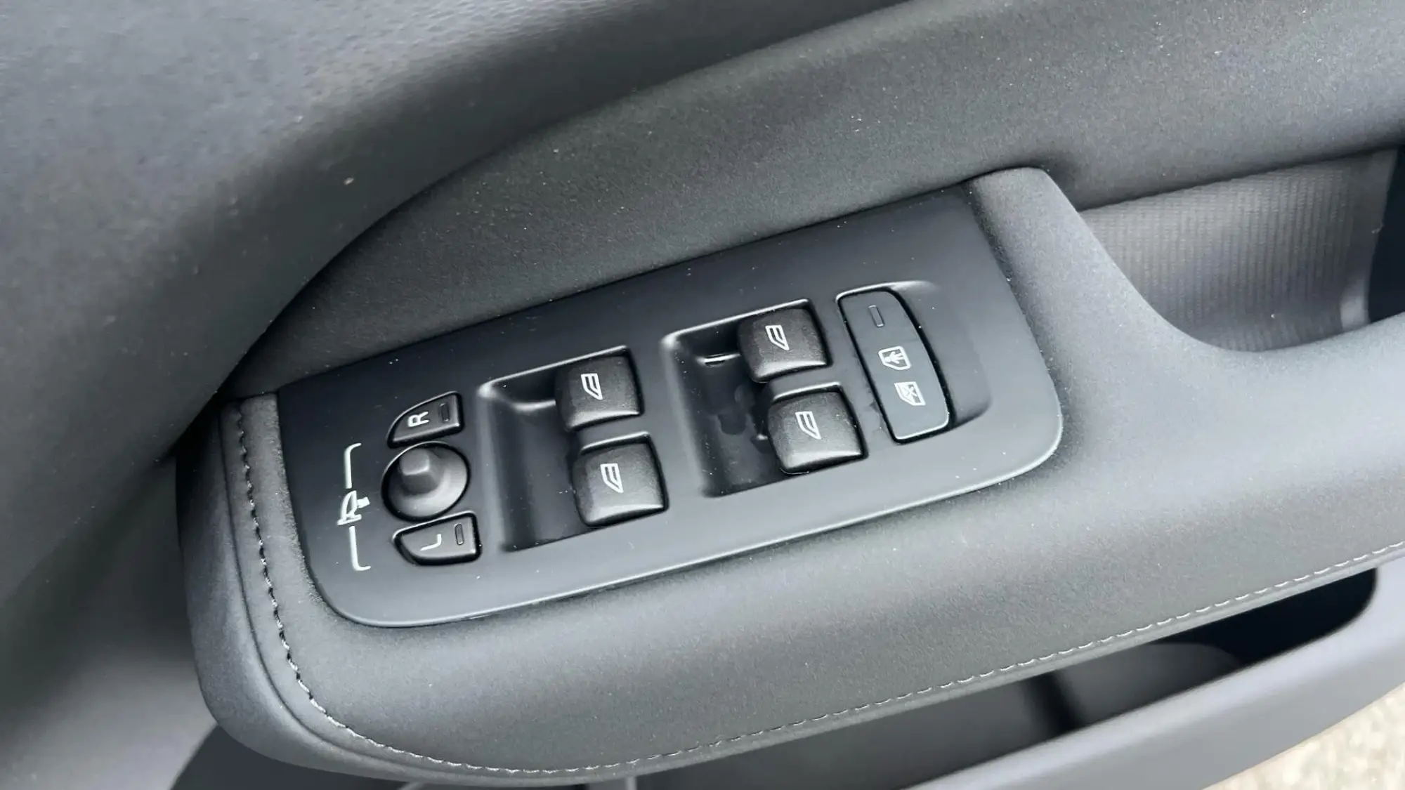 Volvo XC60 Image 24 Volvo XC60 Image 24
