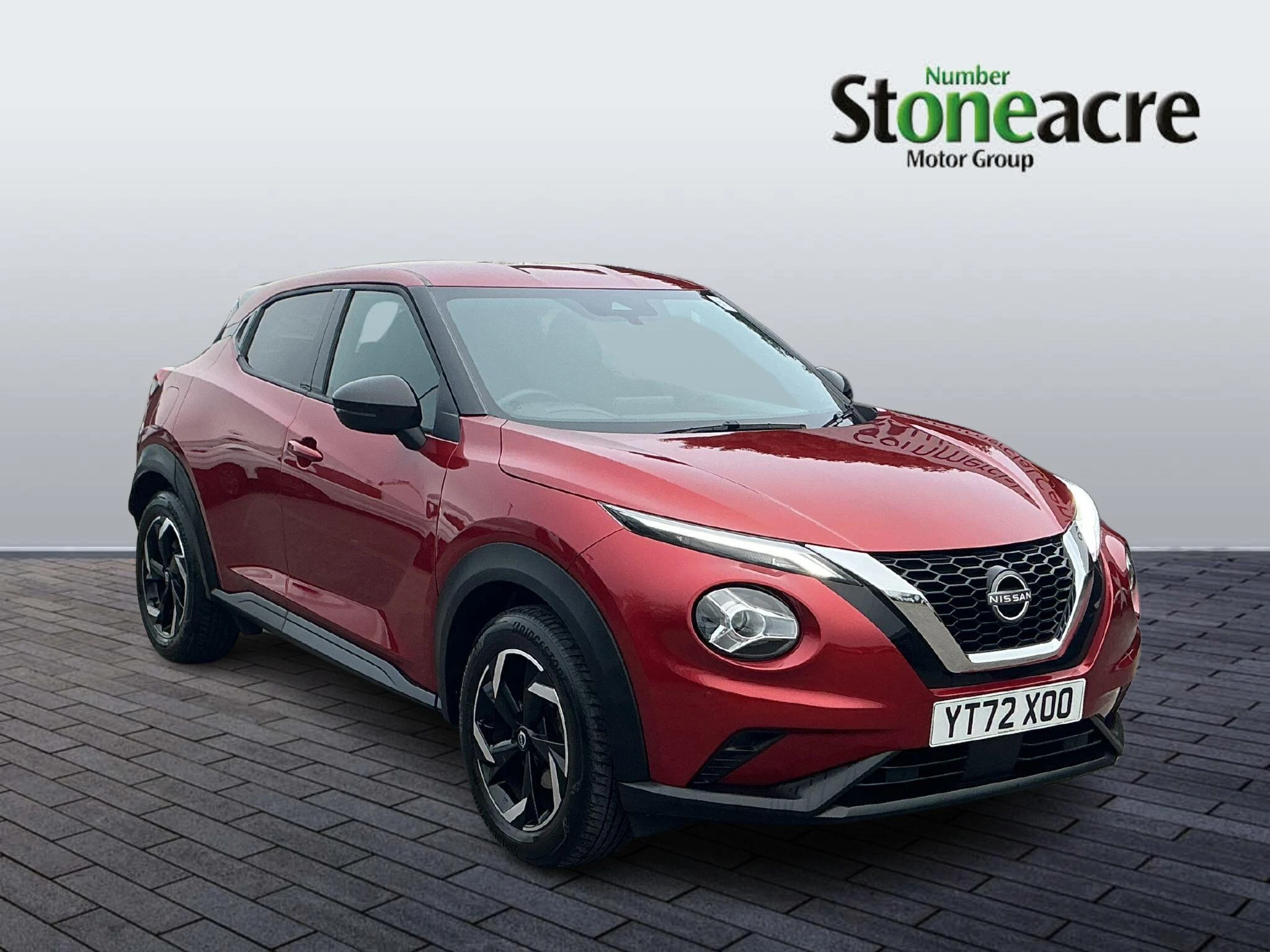 Nissan Juke 1.0 DiG-T N-Connecta 5dr YT72XOO Image 1