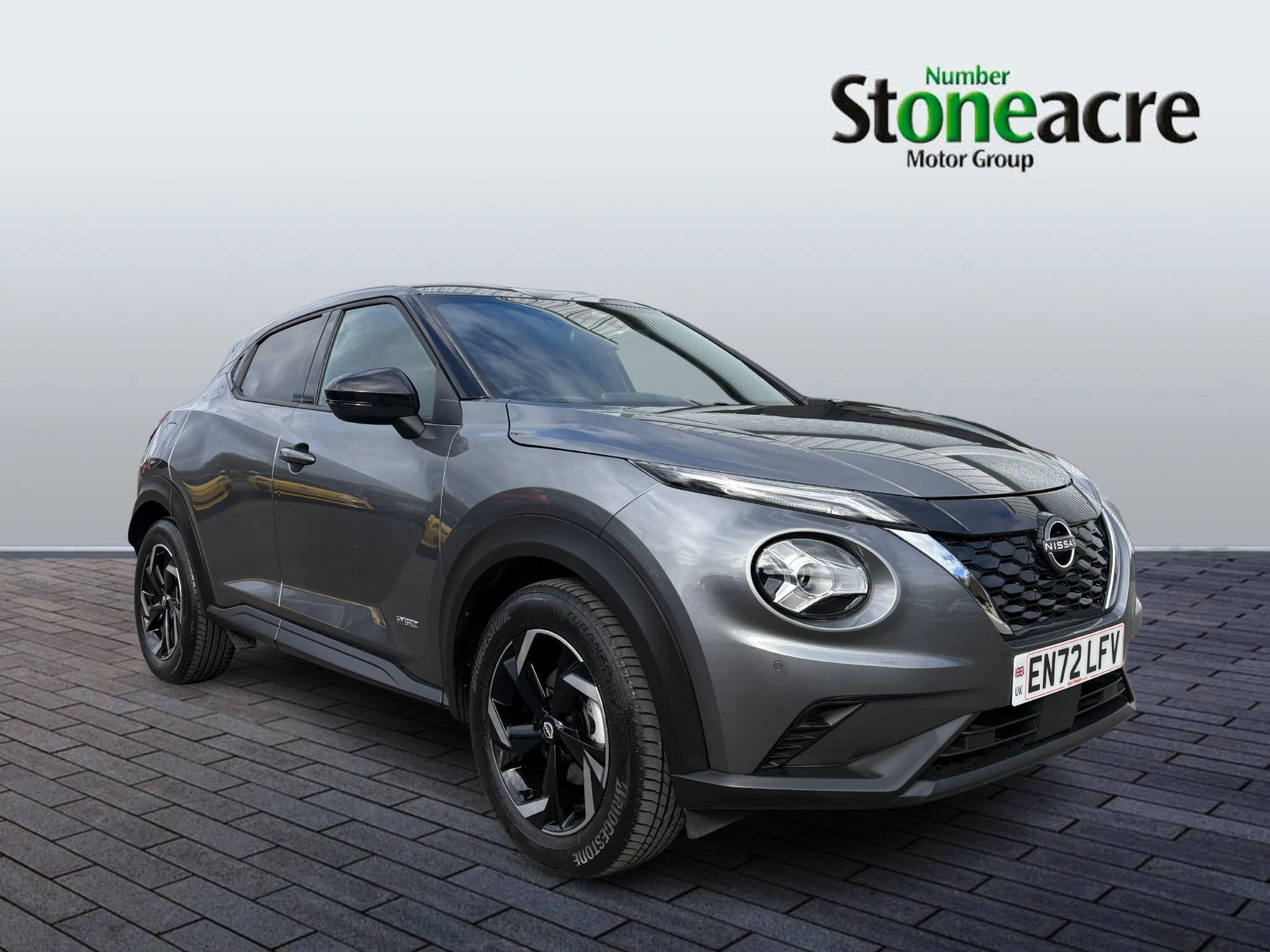 Nissan Juke Hybrid 1.6 N-Connecta Auto Euro 6 5dr EN72LFV Image 1