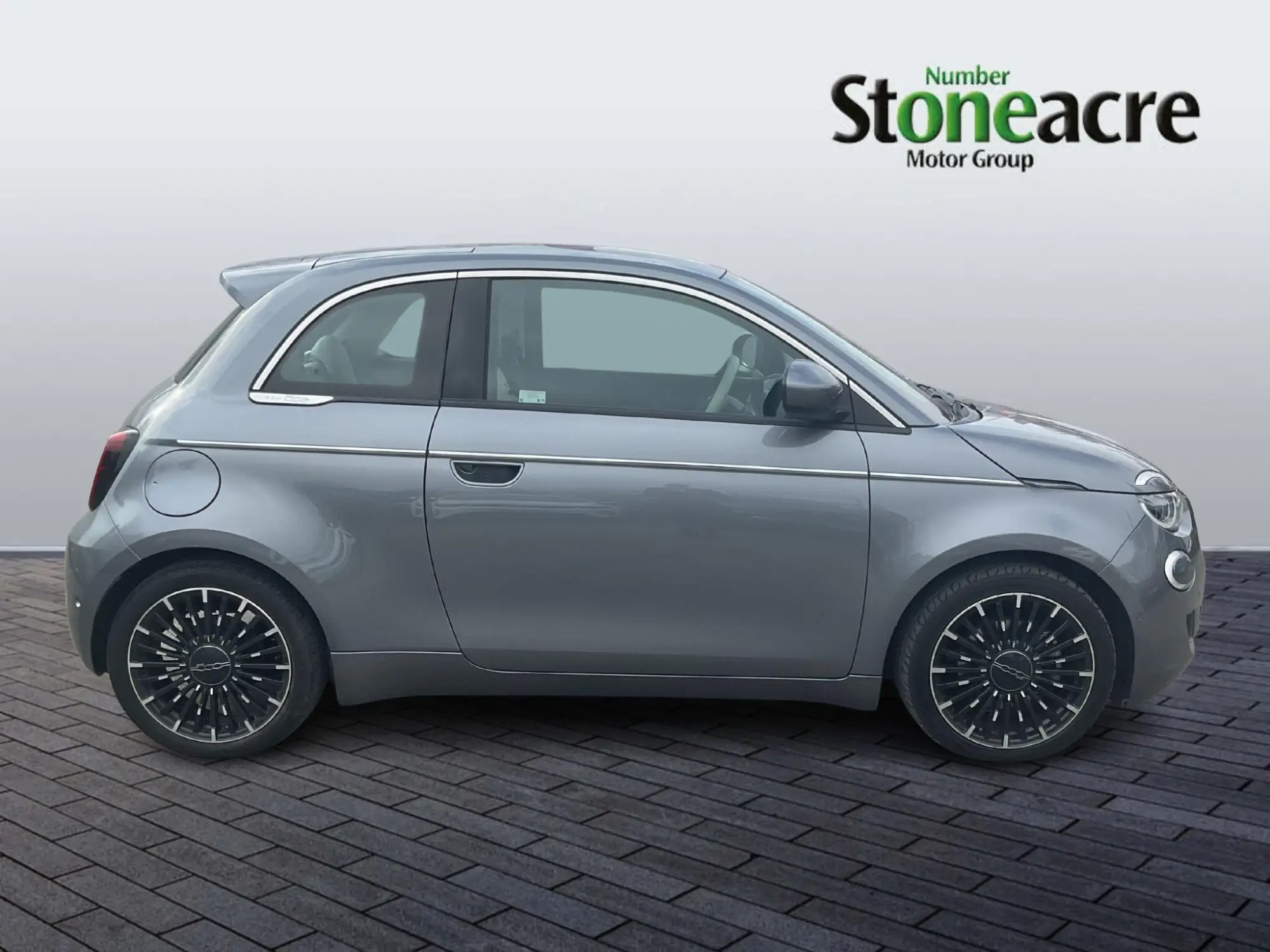 Fiat 500e 42kWh La Prima Auto 3dr YR22MYX Image 2
