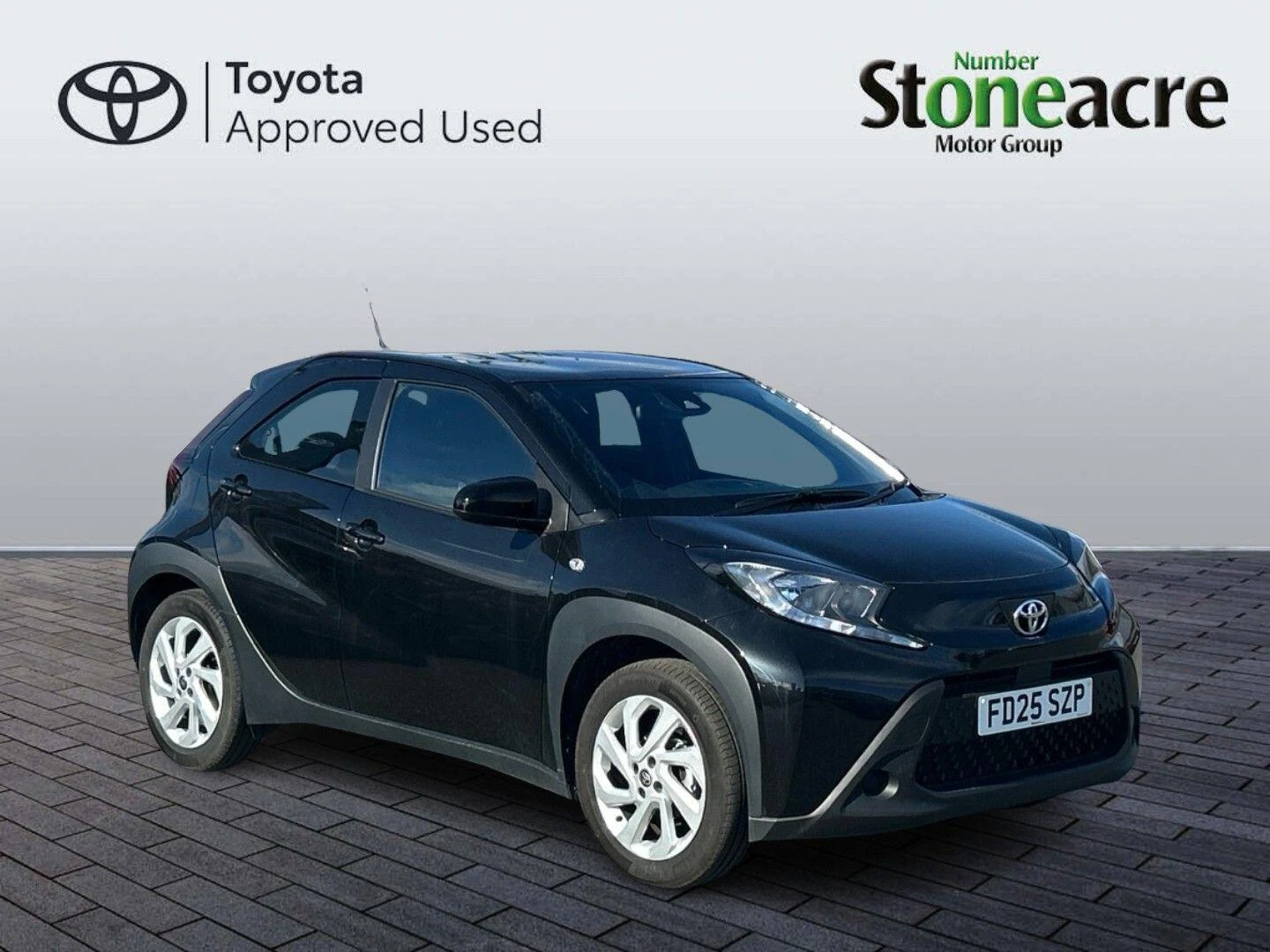 Toyota Aygo X 1.0 VVT-i Pure 5dr Auto FD25SZP Image 1