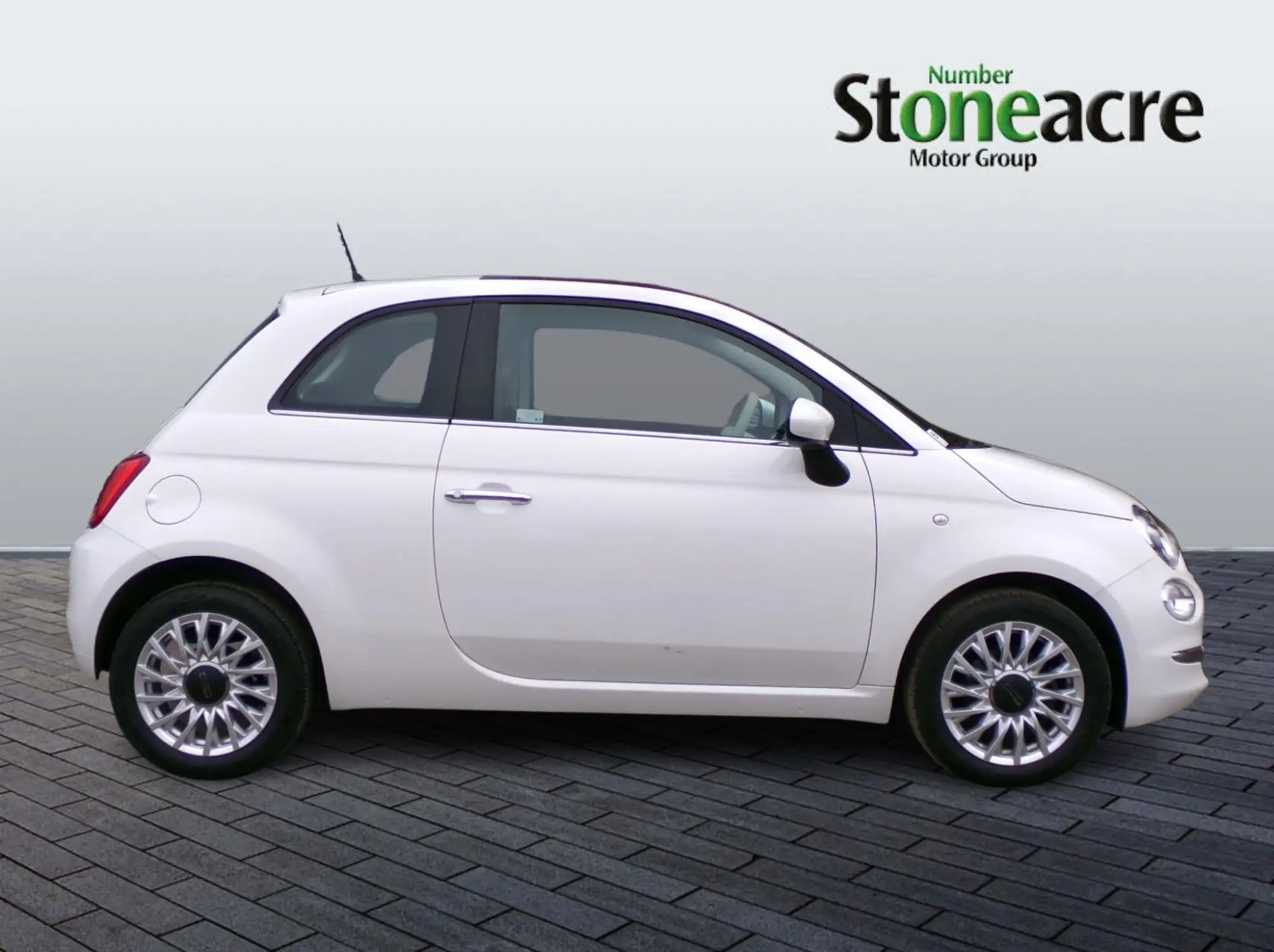 Fiat 500 Hybrid 500 1.0 70hp Mild Hybrid YE23OFB Image 2