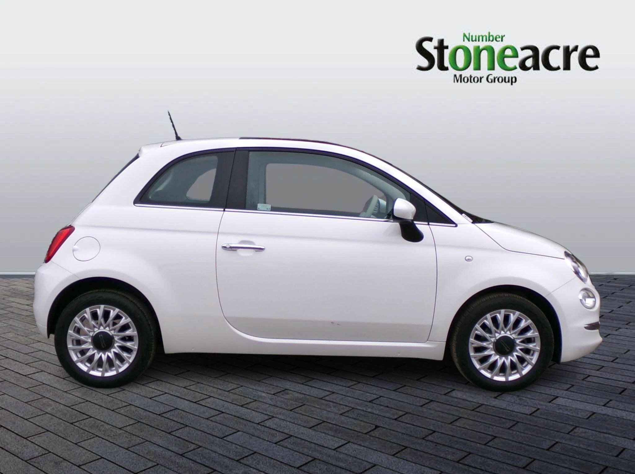 Fiat 500 Hybrid 500 1.0 70hp Mild Hybrid YE23OFB Image 2