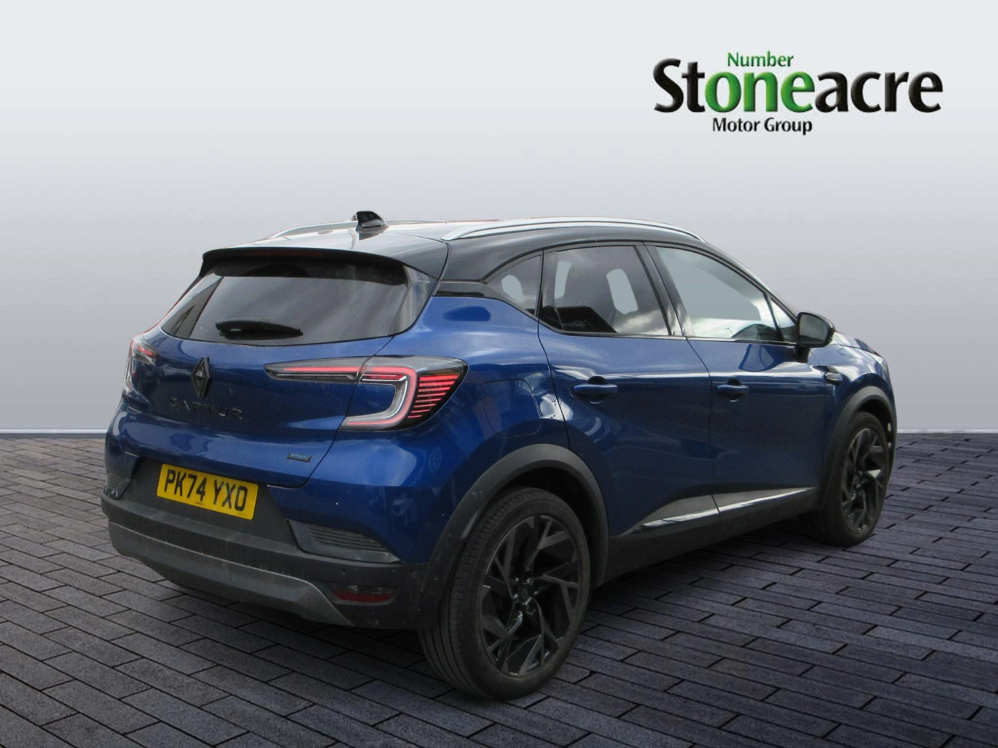 Renault Captur E-Tech Image 3