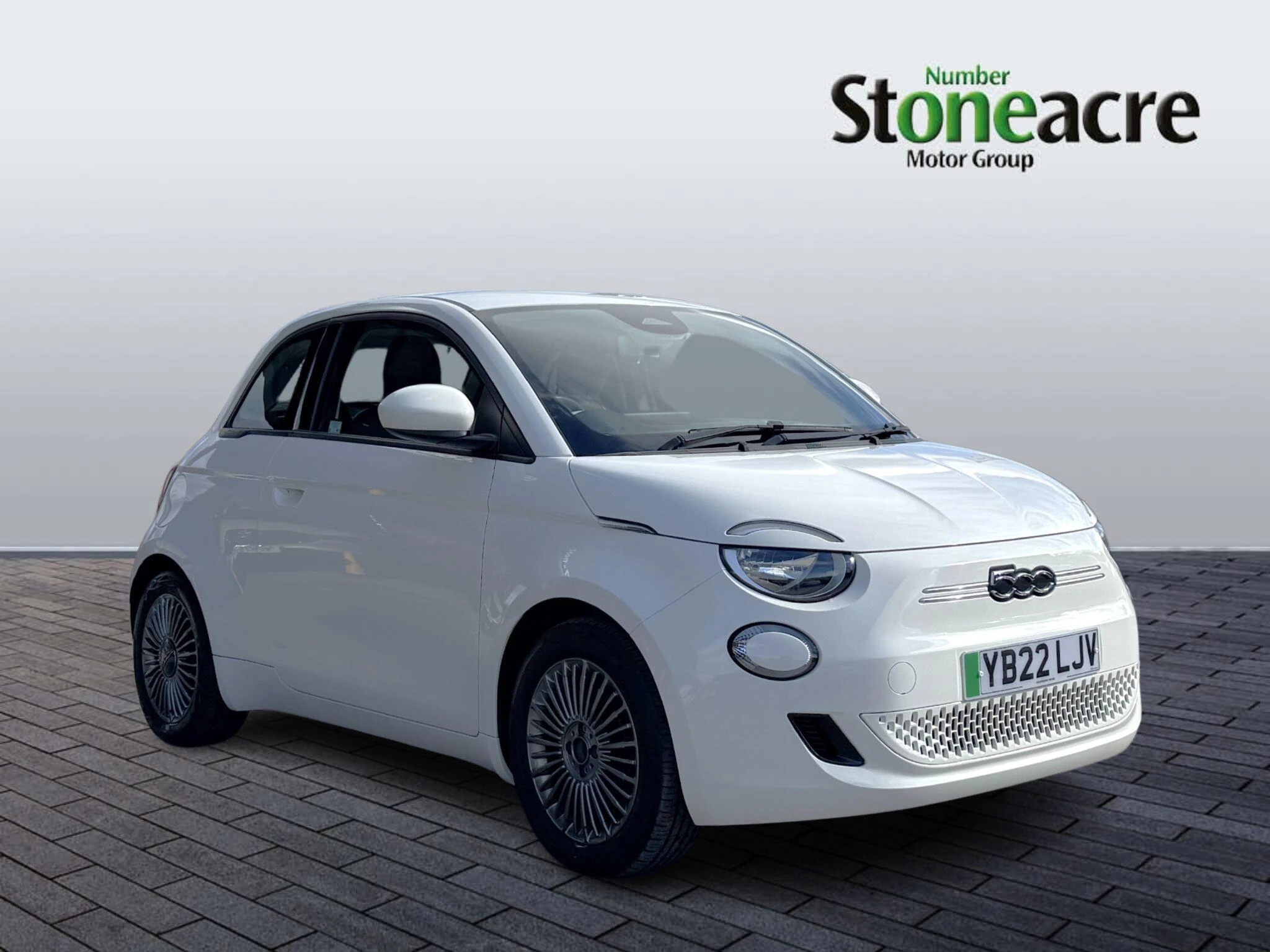 Fiat 500e 87kW Icon 42kWh 3dr Auto YB22LJV Image 1