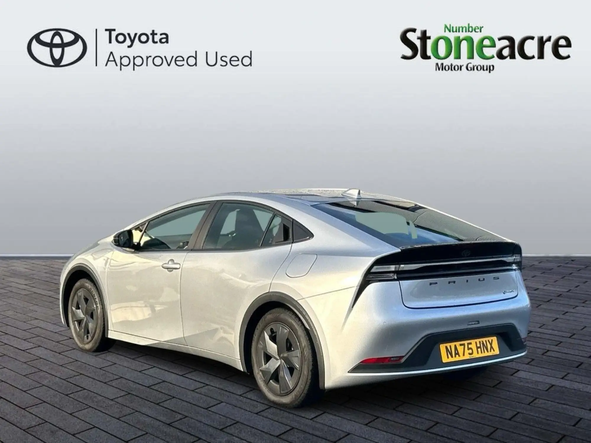 Toyota Prius Plug-in Hybrid Image 5 Toyota Prius Plug-in Hybrid Image 5