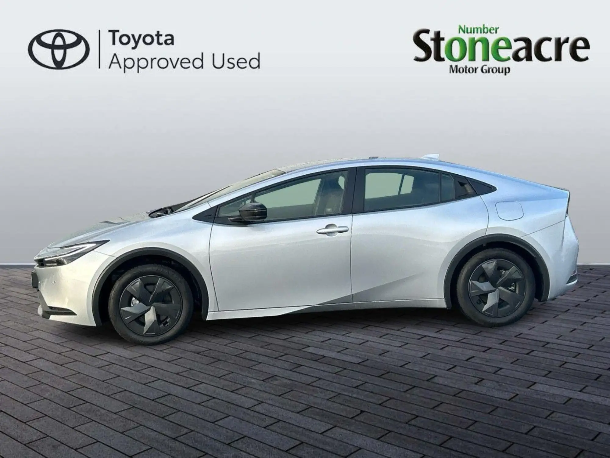 Toyota Prius Plug-in Hybrid Image 6 Toyota Prius Plug-in Hybrid Image 6
