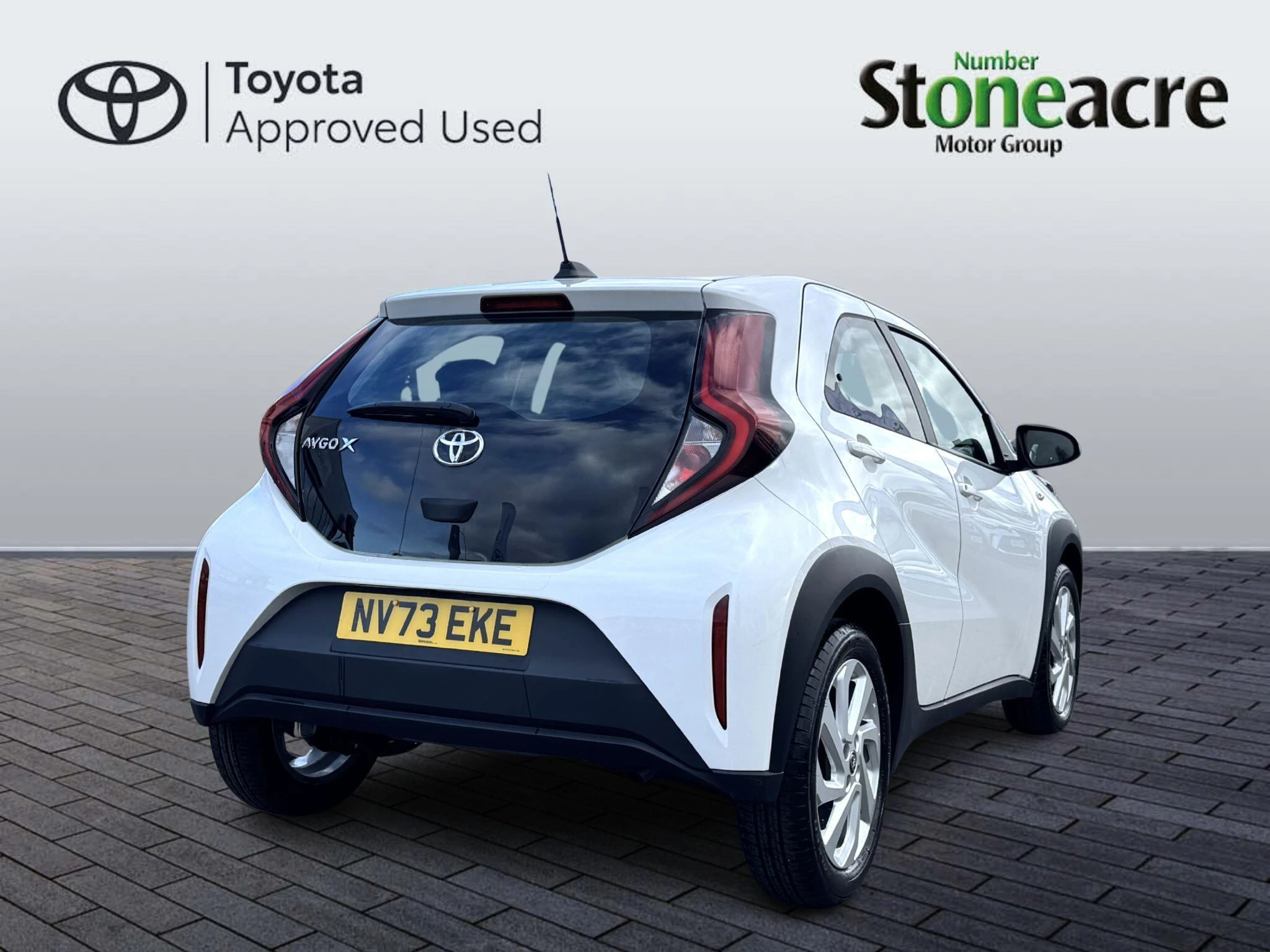 Toyota Aygo X 1.0 VVT-i Pure 5dr NV73EKE Image 3