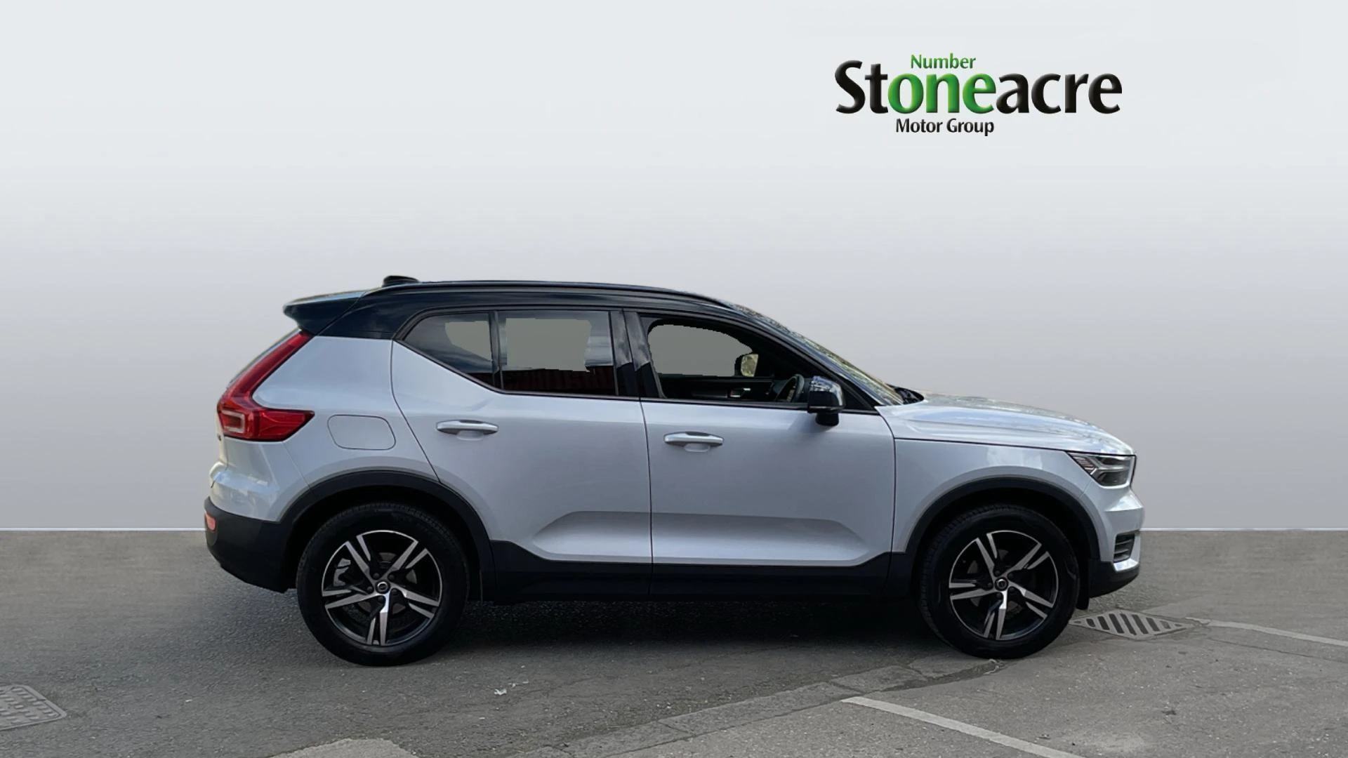 Volvo XC40 R-Design T3 (163 hp) Auto NK22SXW Image 3
