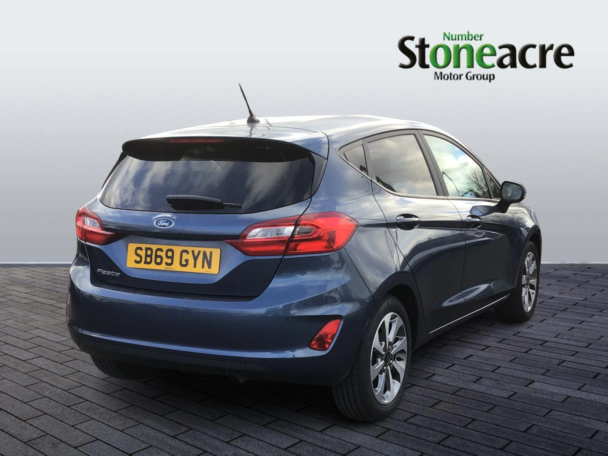 Ford Fiesta 1.1 Ti-VCT Trend Hatchback 5dr Petrol Manual Euro 6 (s/s) (85 ps) SB69GYN Image 2