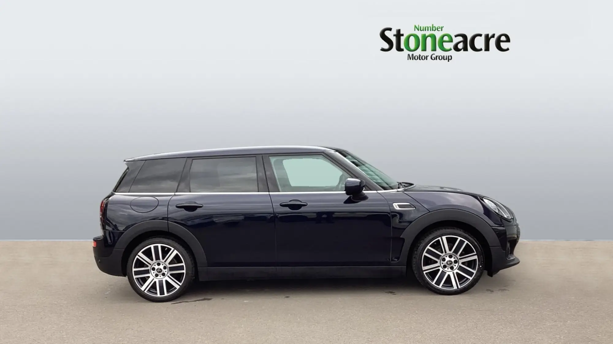 MINI Clubman 1.5 Cooper Exclusive 6dr Auto NG72EWP Image 3