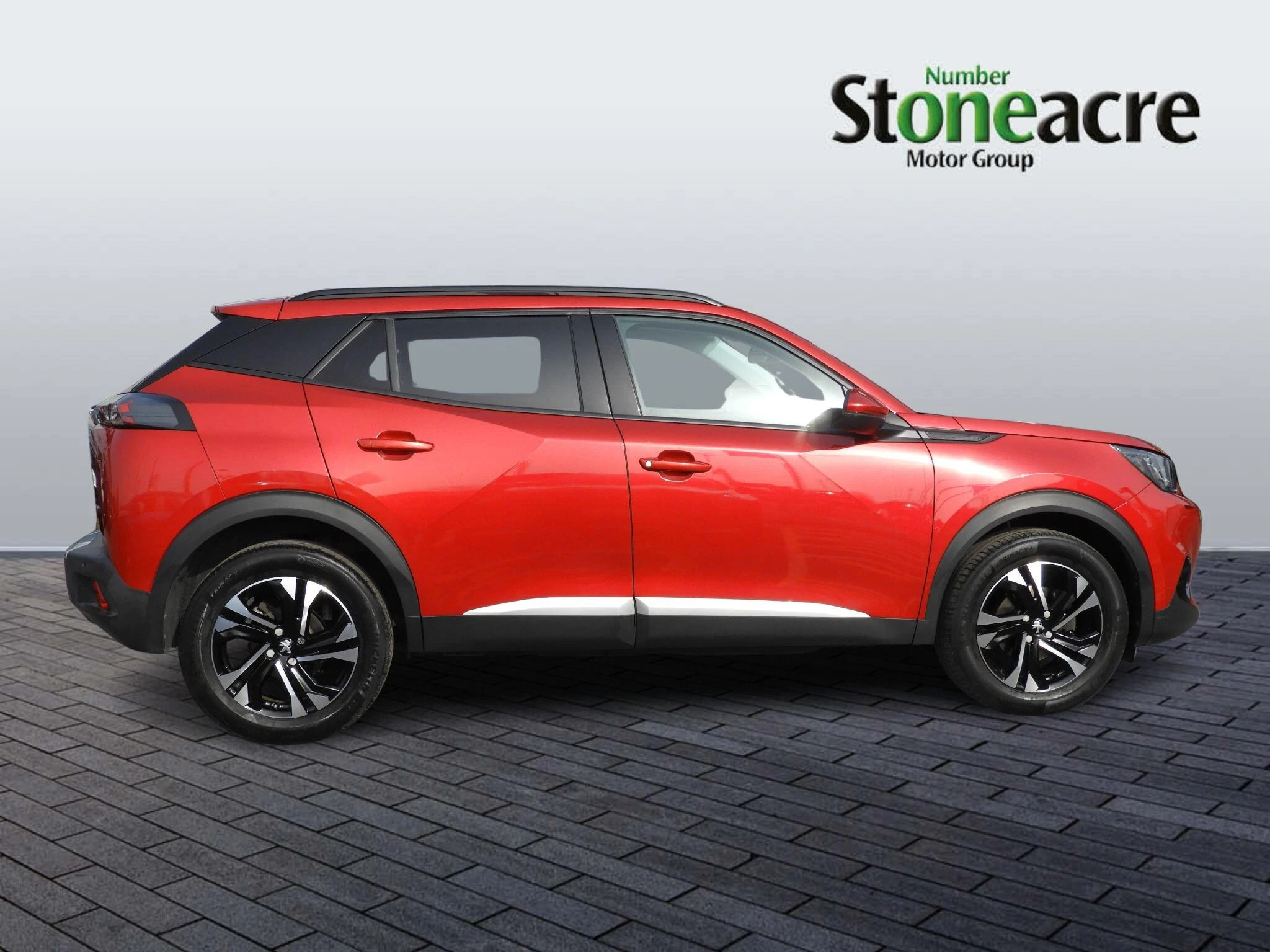 Peugeot 2008 1.2 PureTech Allure Premium 5dr DU71NJN Image 2