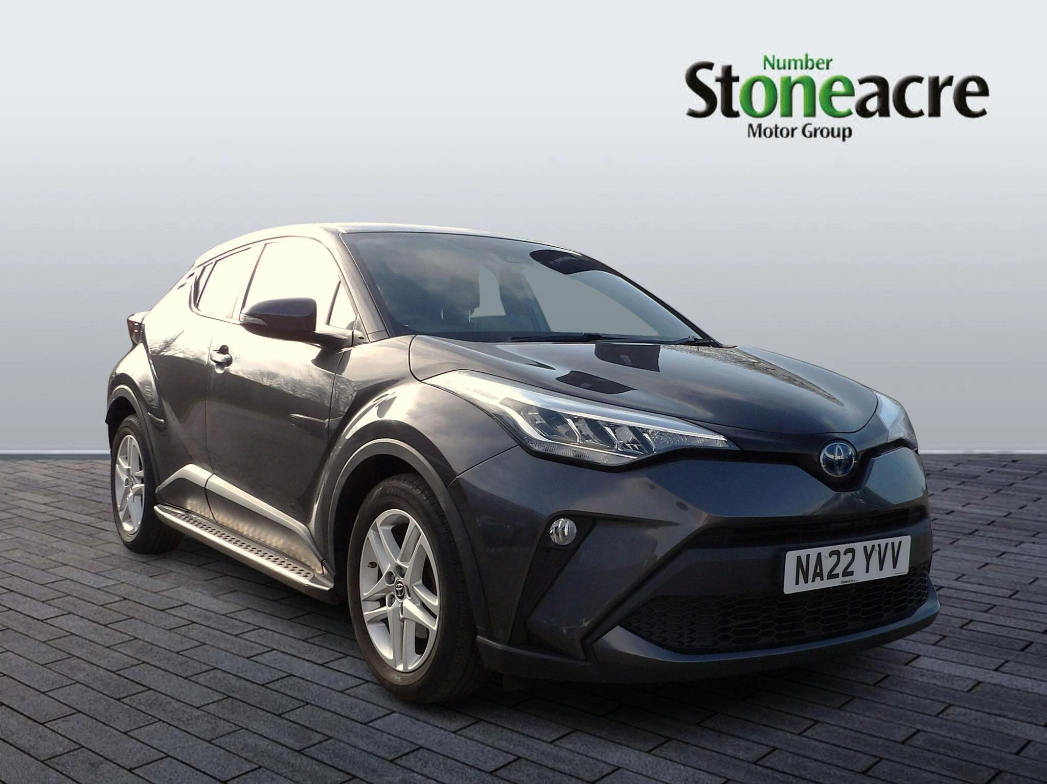 Toyota C-HR Self-Charging Hybrid 1.8 VVT-h Icon CVT Euro 6 (s/s) 5dr NA22YVV Image 1