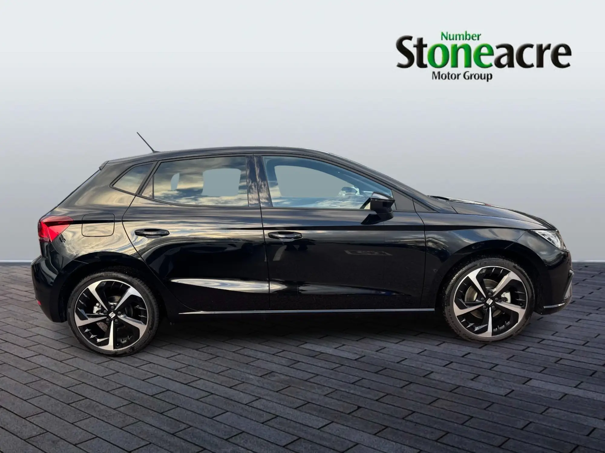 SEAT Ibiza 1.0 TSI FR Sport DSG Euro 6 (s/s) 5dr AK75BFU Image 2