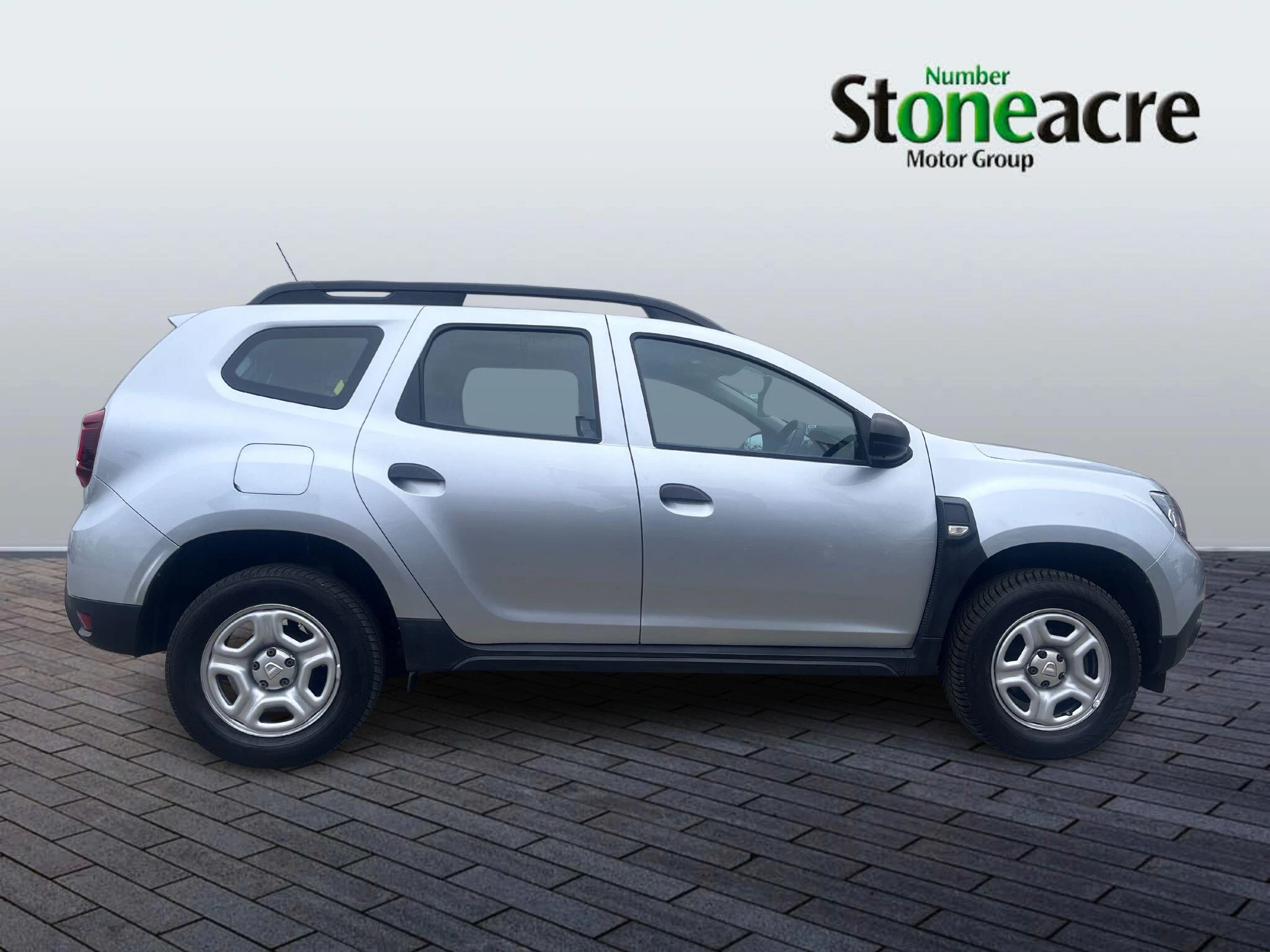Dacia Duster 1.0 TCe Essential Euro 6 (s/s) 5dr FH71NWL Image 2