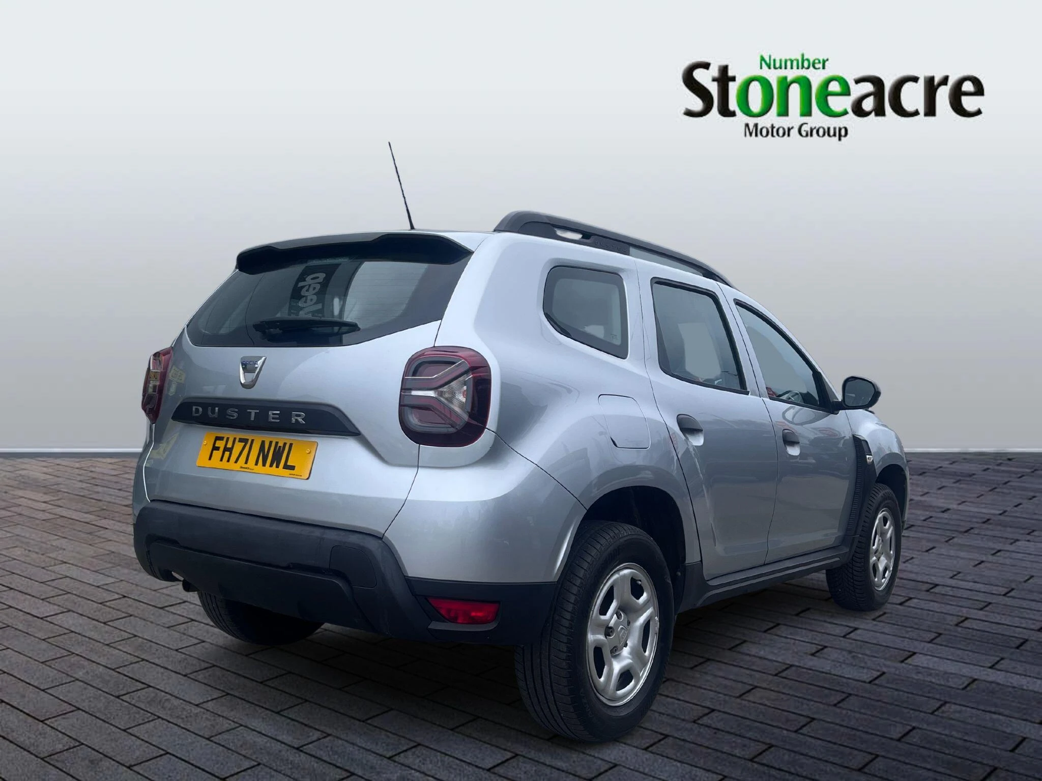 Dacia Duster 1.0 TCe Essential Euro 6 (s/s) 5dr FH71NWL Image 3