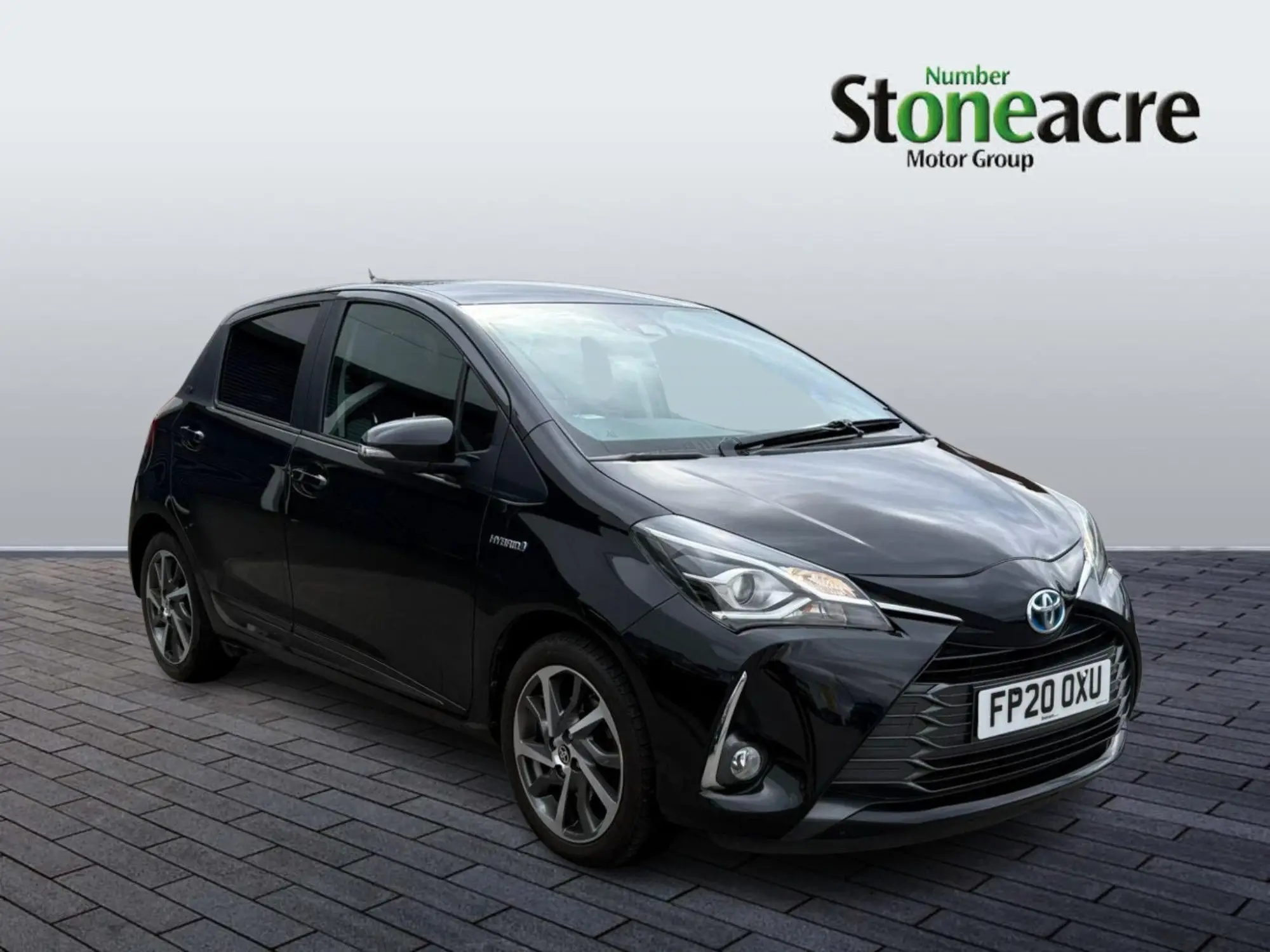 Toyota Yaris 1.5 VVT-h Y20 Bi-tone E-CVT Euro 6 (s/s) 5dr FP20OXU Image 1