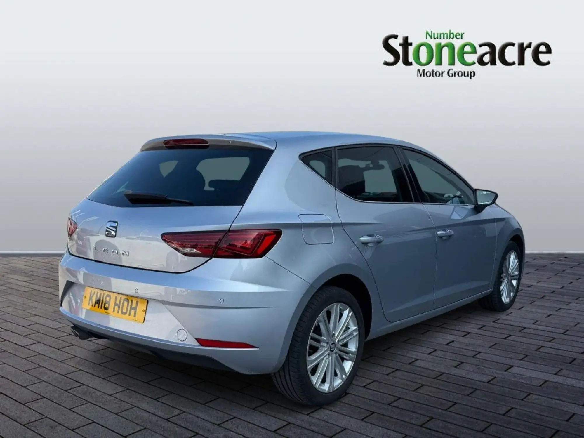 SEAT Leon 2.0 TDI XCELLENCE Technology Euro 6 (s/s) 5dr KM18HOH Image 3