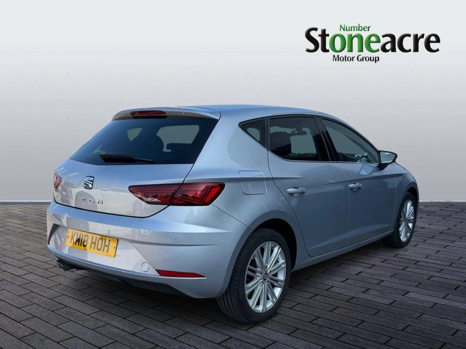 SEAT Leon 2.0 TDI XCELLENCE Technology Euro 6 (s/s) 5dr KM18HOH Image 3