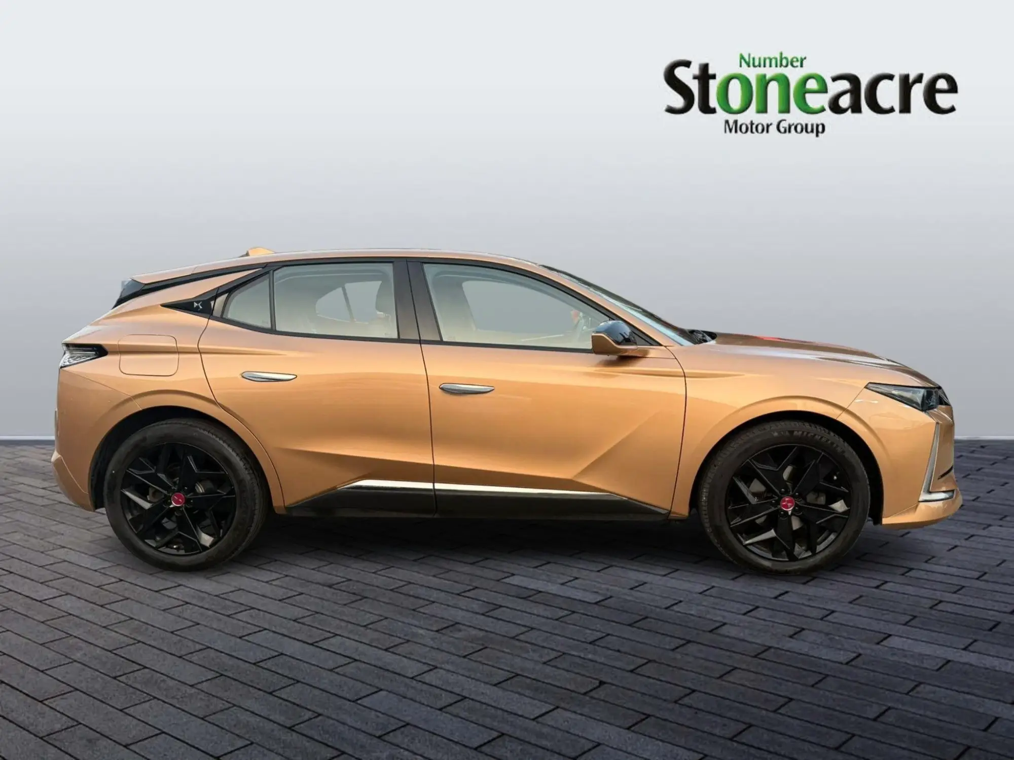 DS AUTOMOBILES DS 4 Image 2