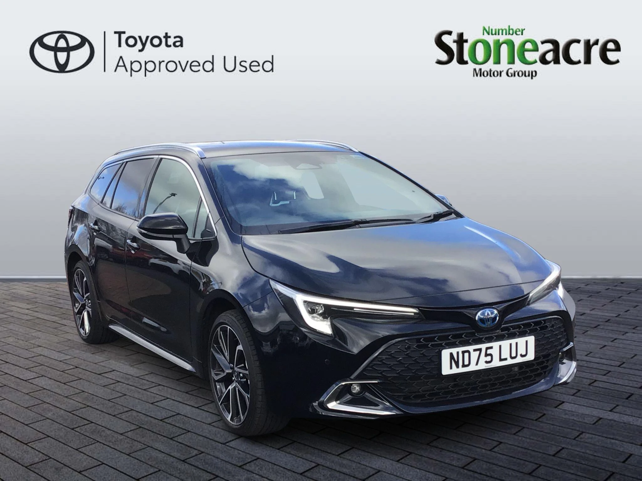 Toyota Corolla Touring Sports 2.0 VVT-h Excel Touring Sports CVT Euro 6 (s/s) 5dr ND75LUJ Image 1