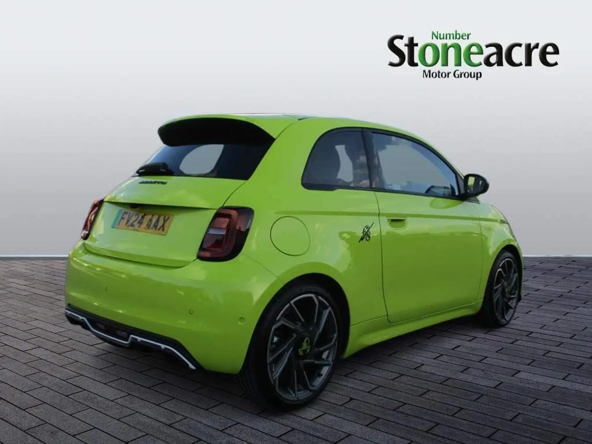 Abarth 500e 114kW Scorpionissima 42.2kWh 3dr Auto FV24AAX Image 3