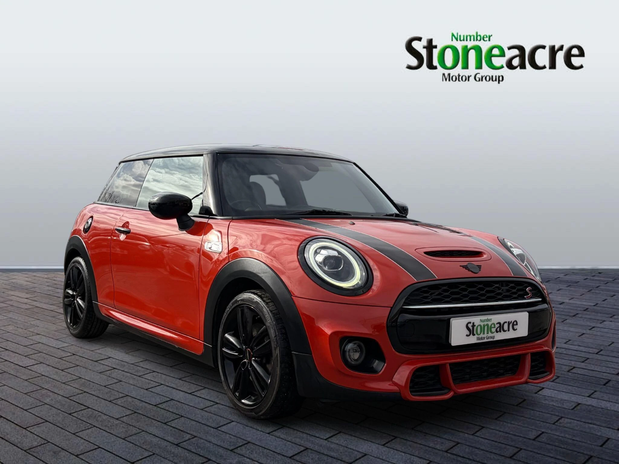 MINI Hatch 3-Door Hatch Cooper S Sport Y70WSE Image 1
