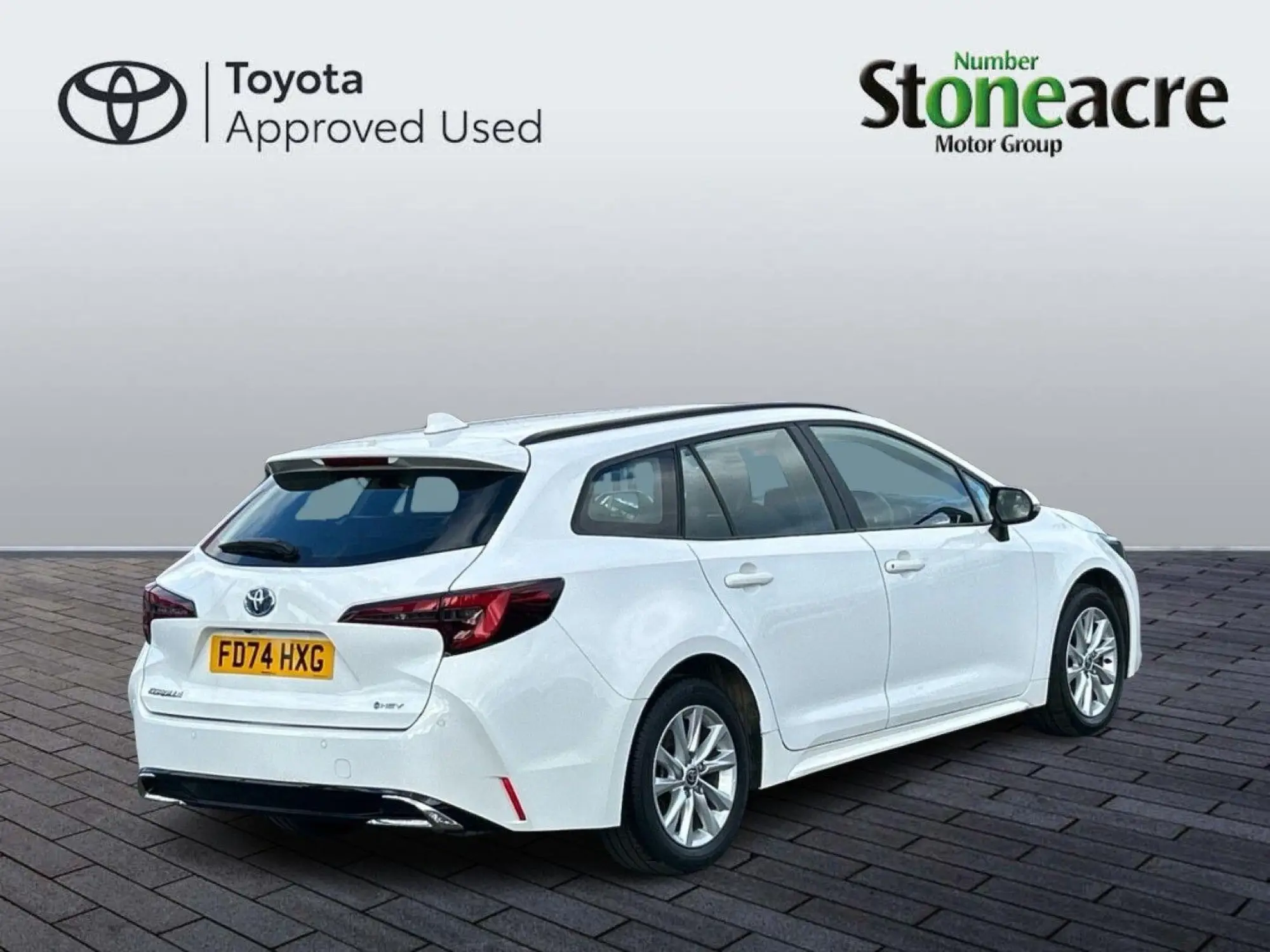 Toyota Corolla Touring Sports Image 3