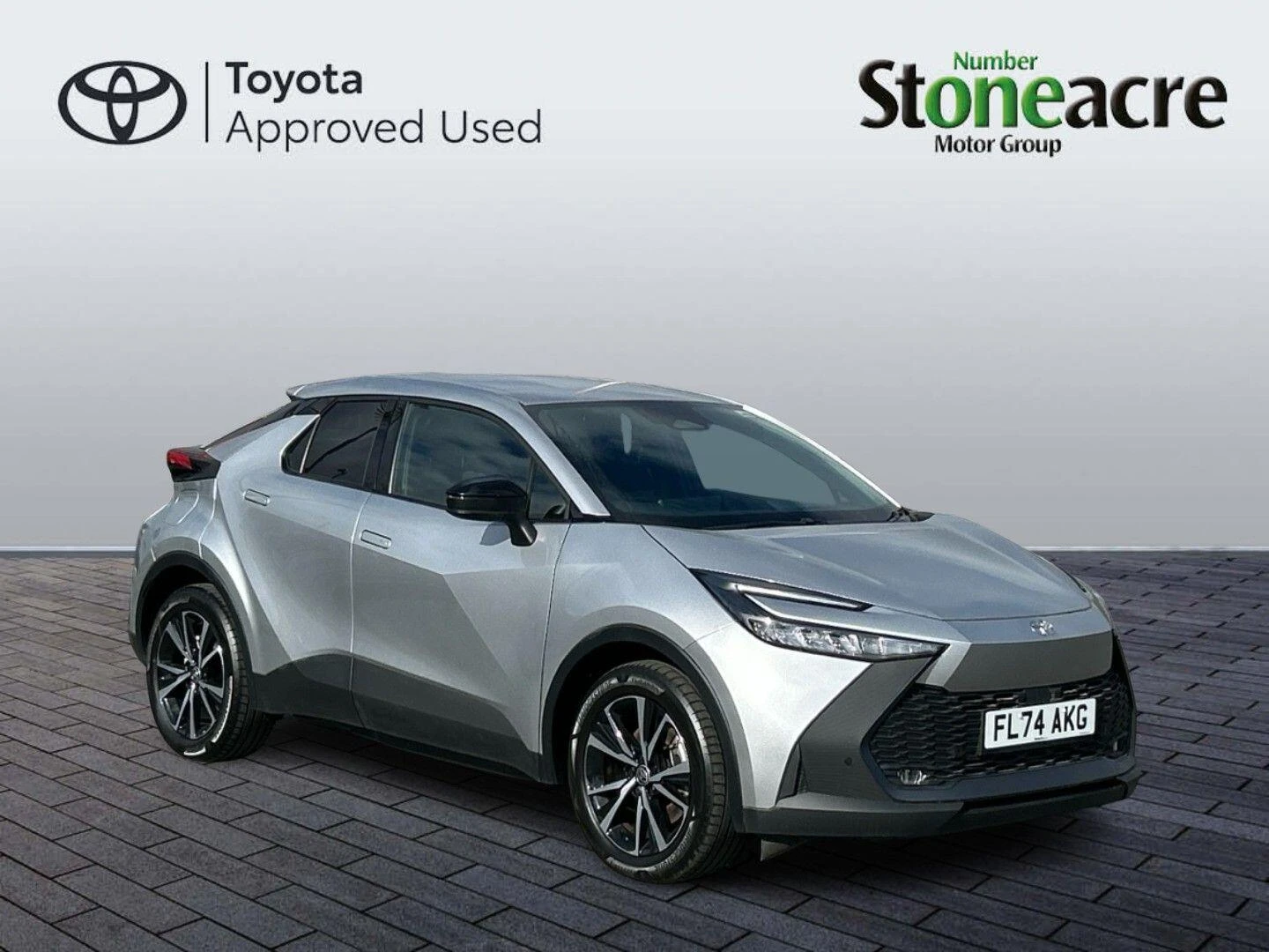 Toyota C-HR Plug-in Hybrid 2.0 VVT-h 13.6 kWh Design CVT Euro 6 (s/s) 5dr FL74AKG Image 1