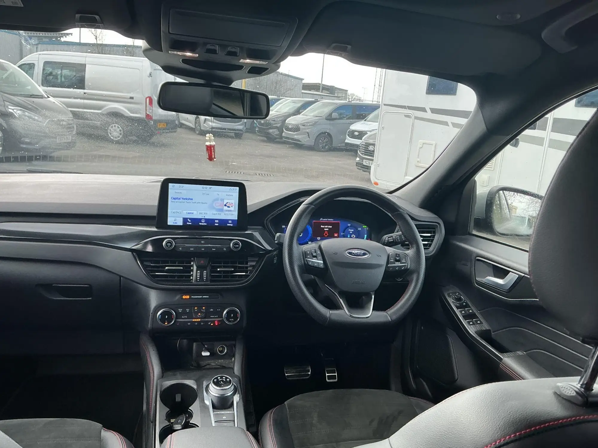 Ford Kuga Plug-In Hybrid Image 14 Ford Kuga Plug-In Hybrid Image 14